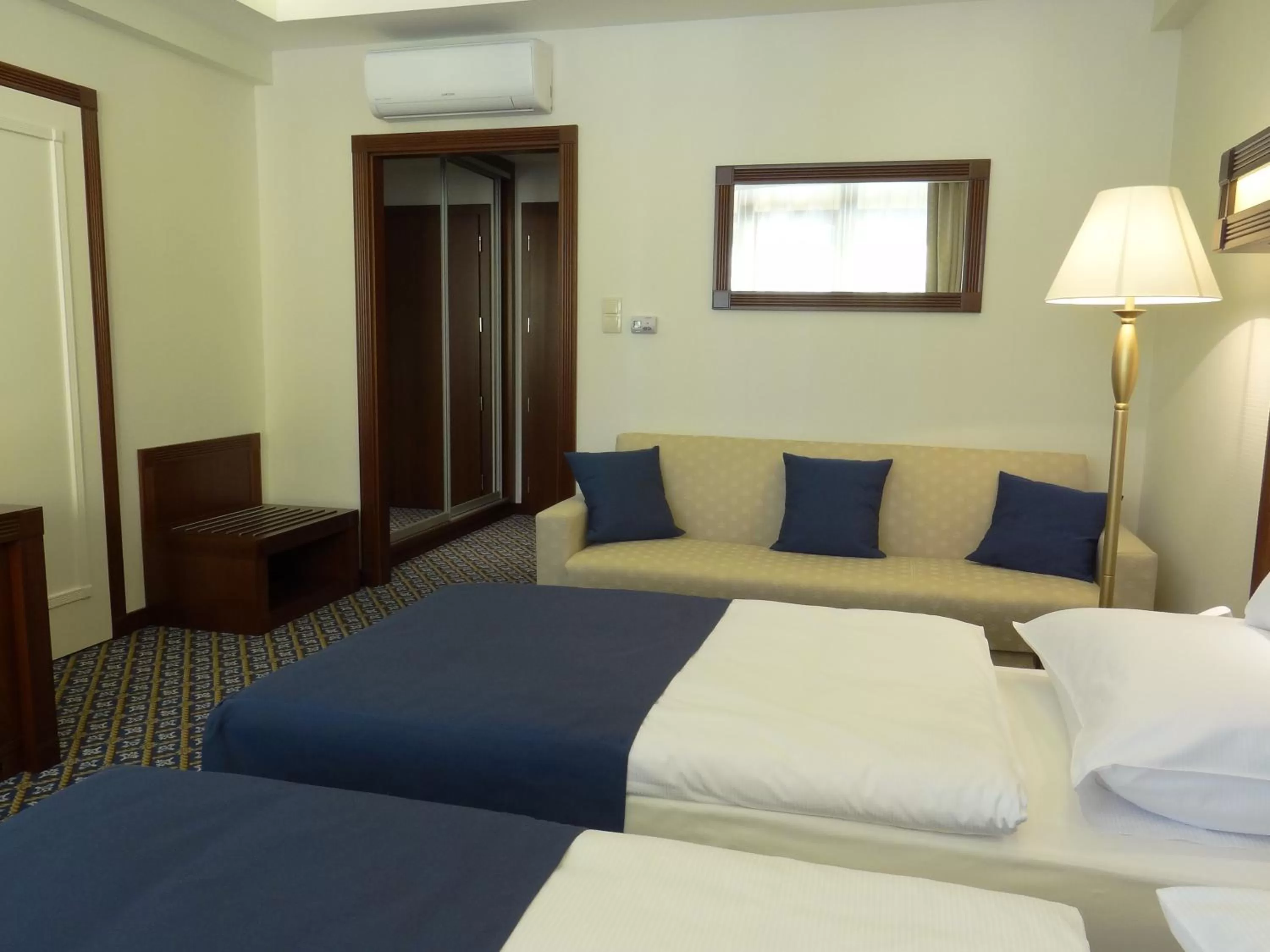 Bed in Centrum Hotel