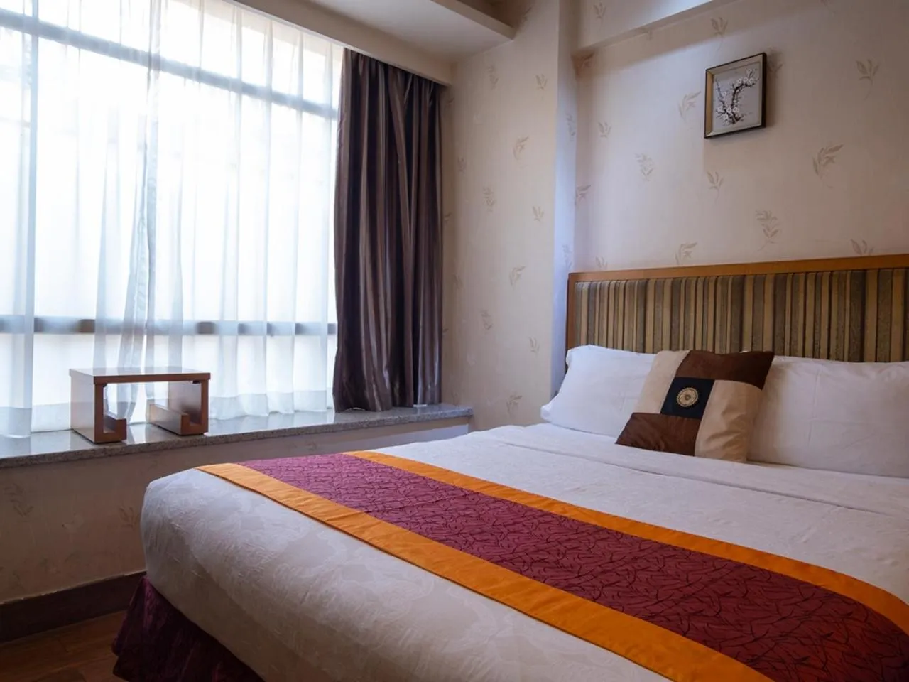 Bed in Guangzhou The Royal Garden Hotel