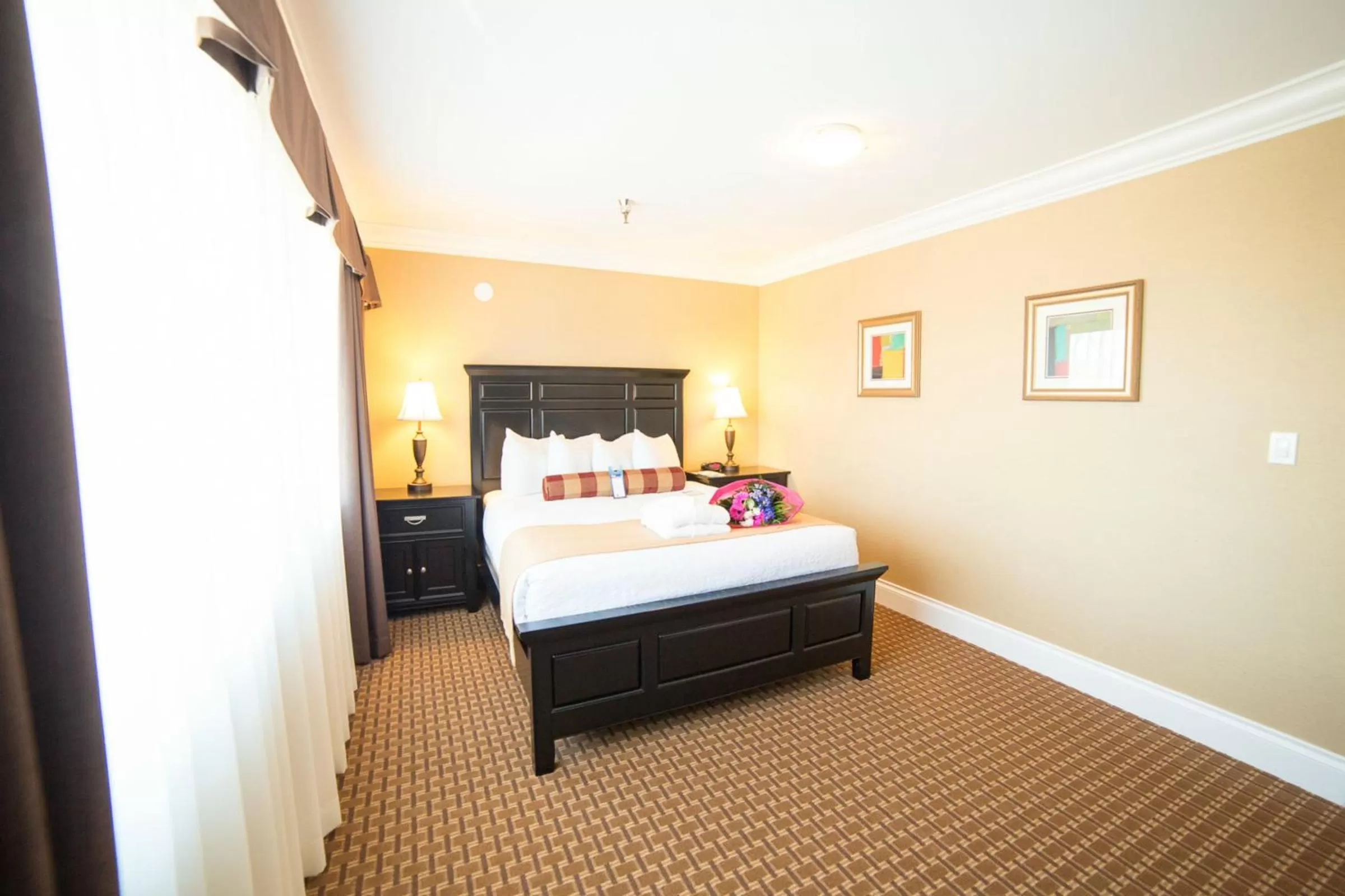 Bedroom, Bed in Abercorn Hotel, Trademark Collection by Wyndham