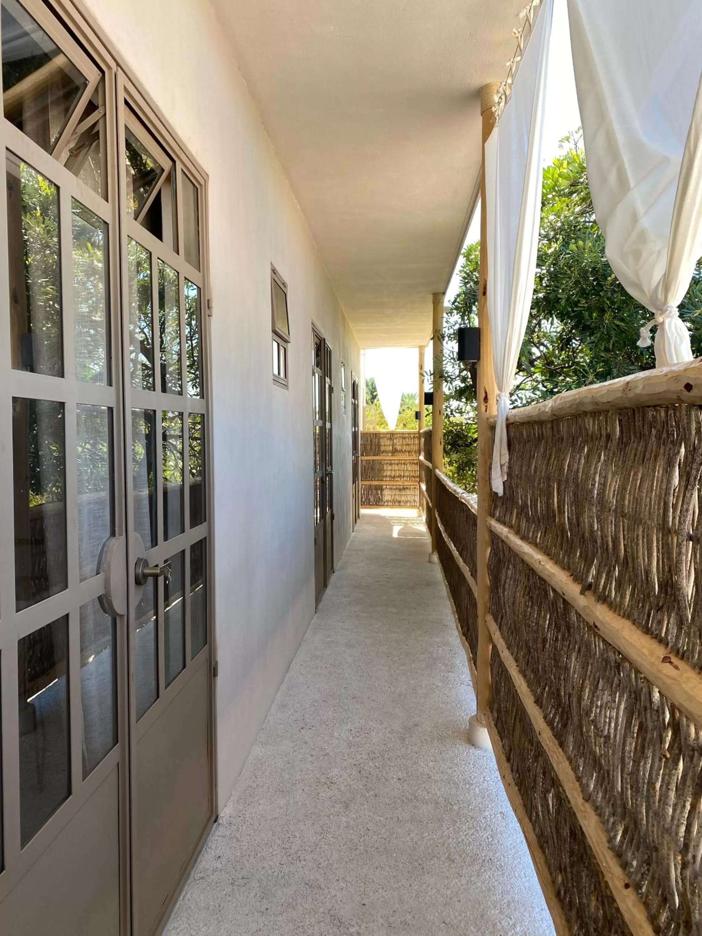 The Mantarraya Outpost