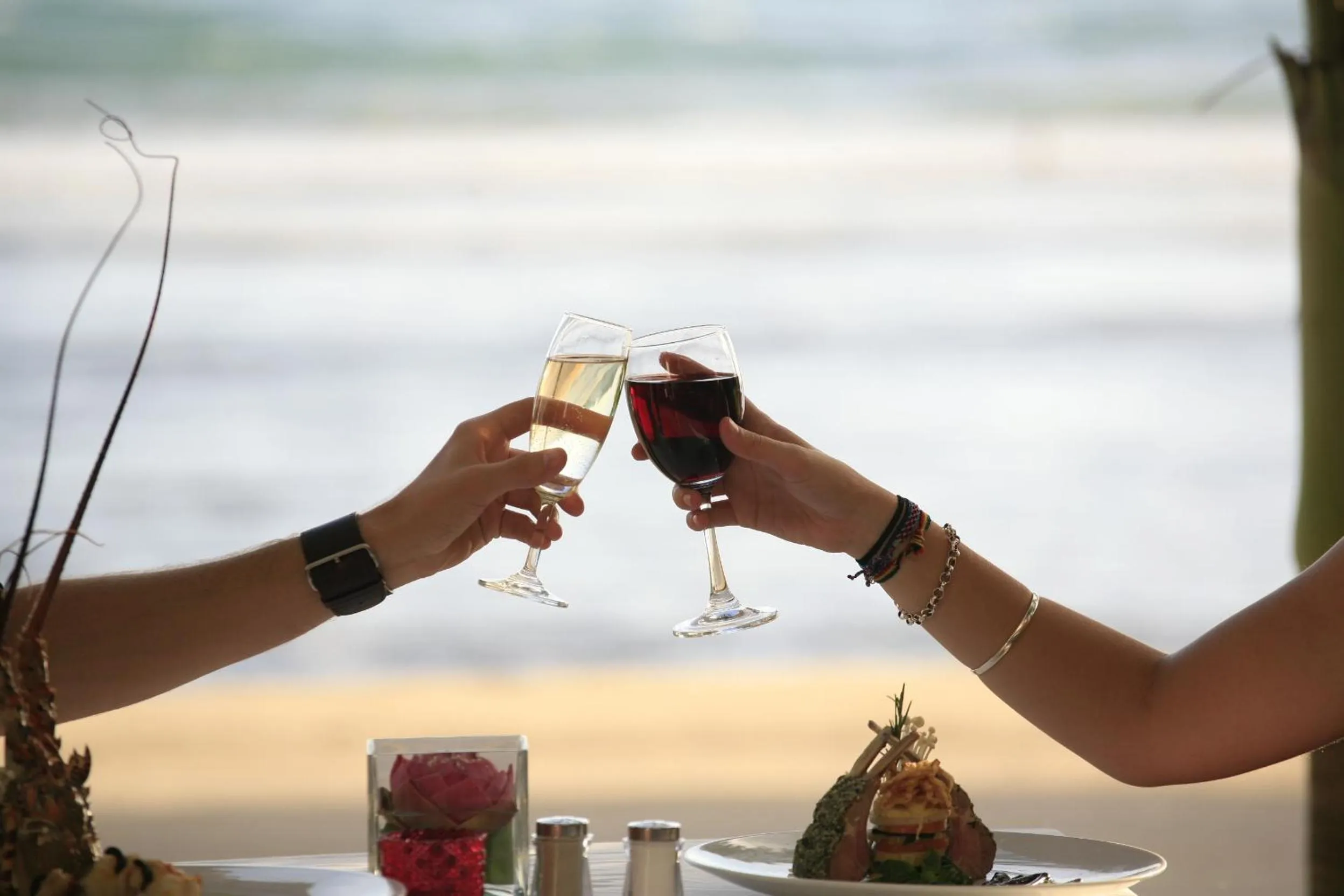 Restaurant/places to eat in Sunset Beach Resort