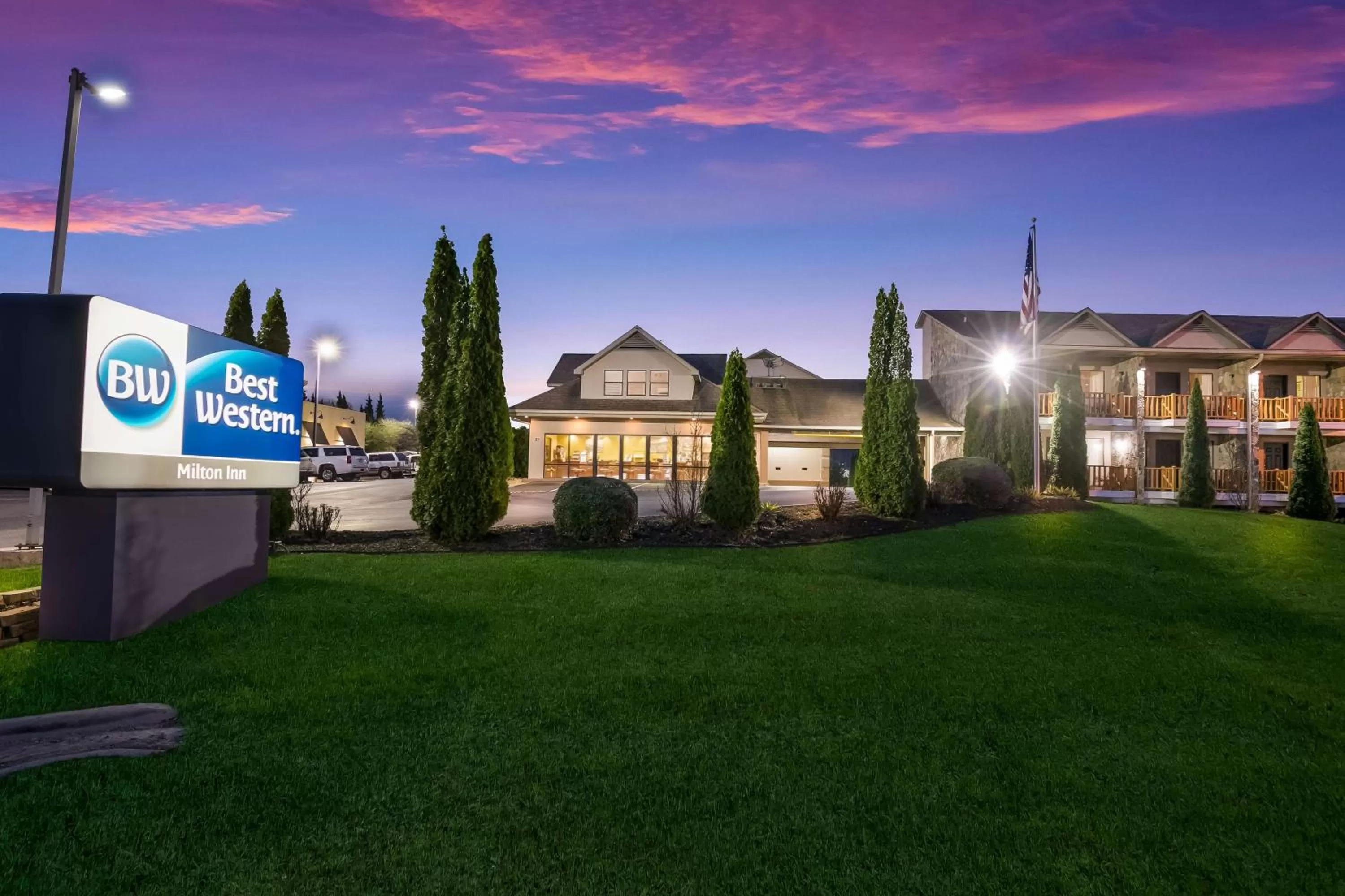 Property building in Best Western Milton Inn