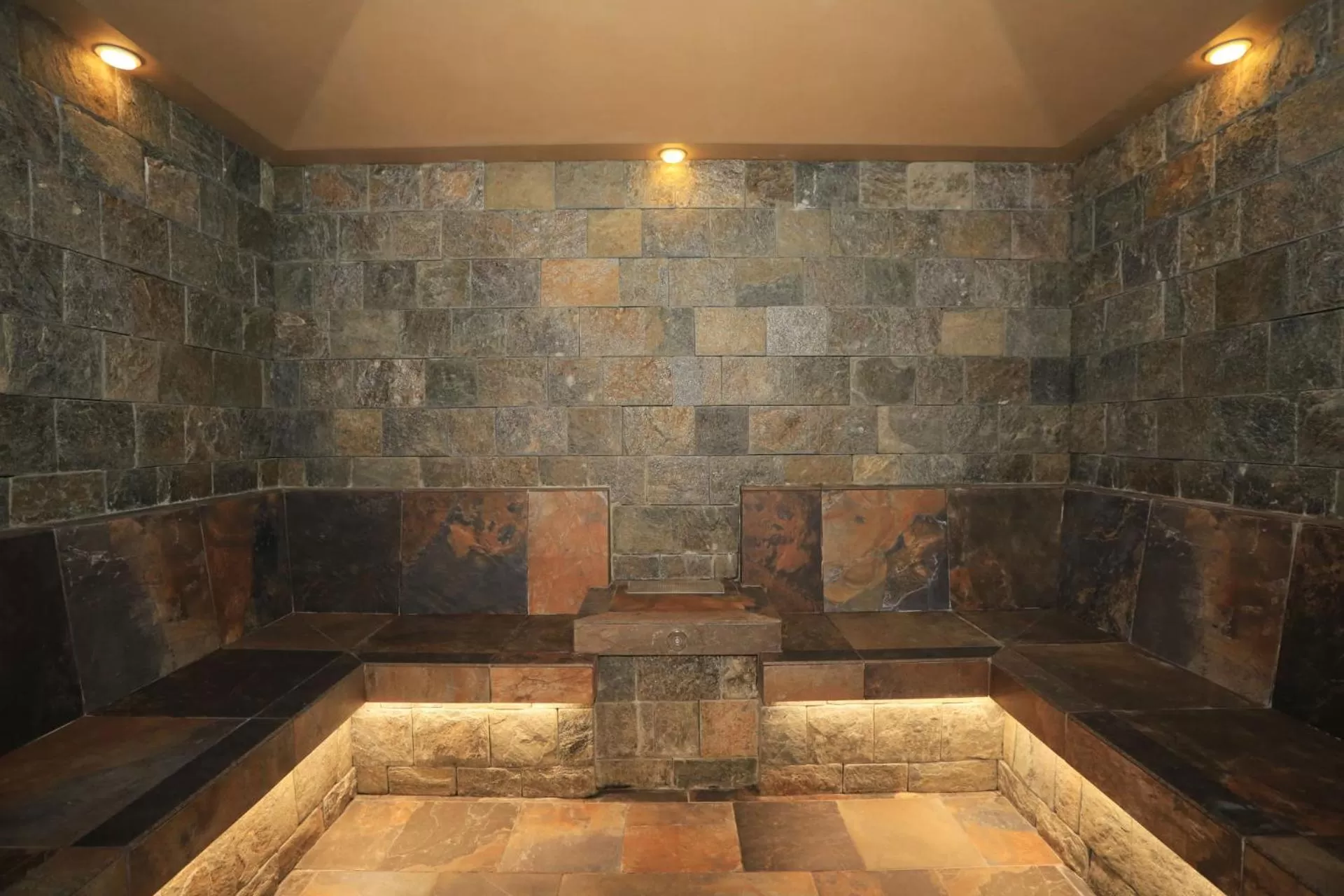 Steam room in Alm- & Wellnesshotel Alpenhof