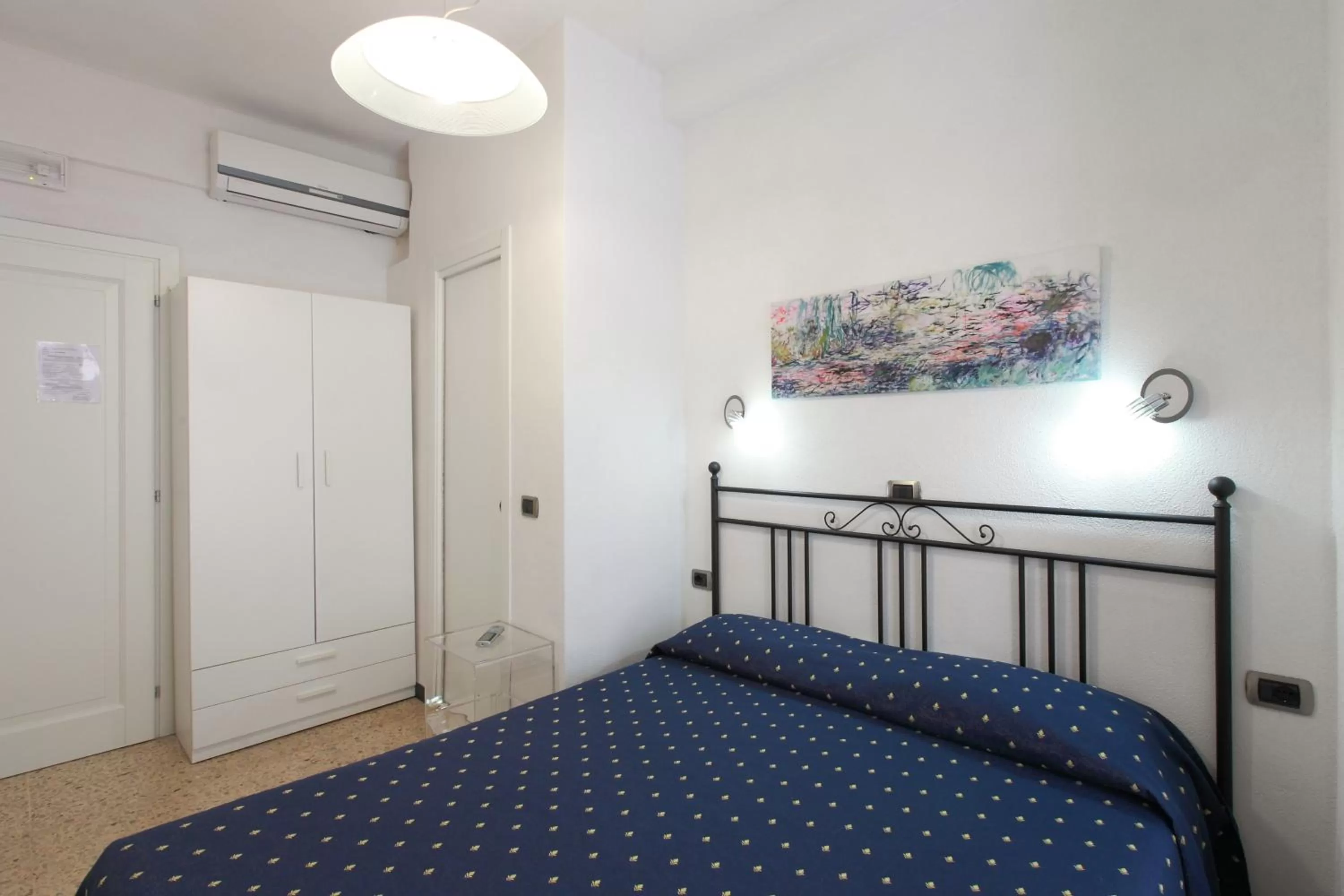 Bed in Albergo Al Carugio