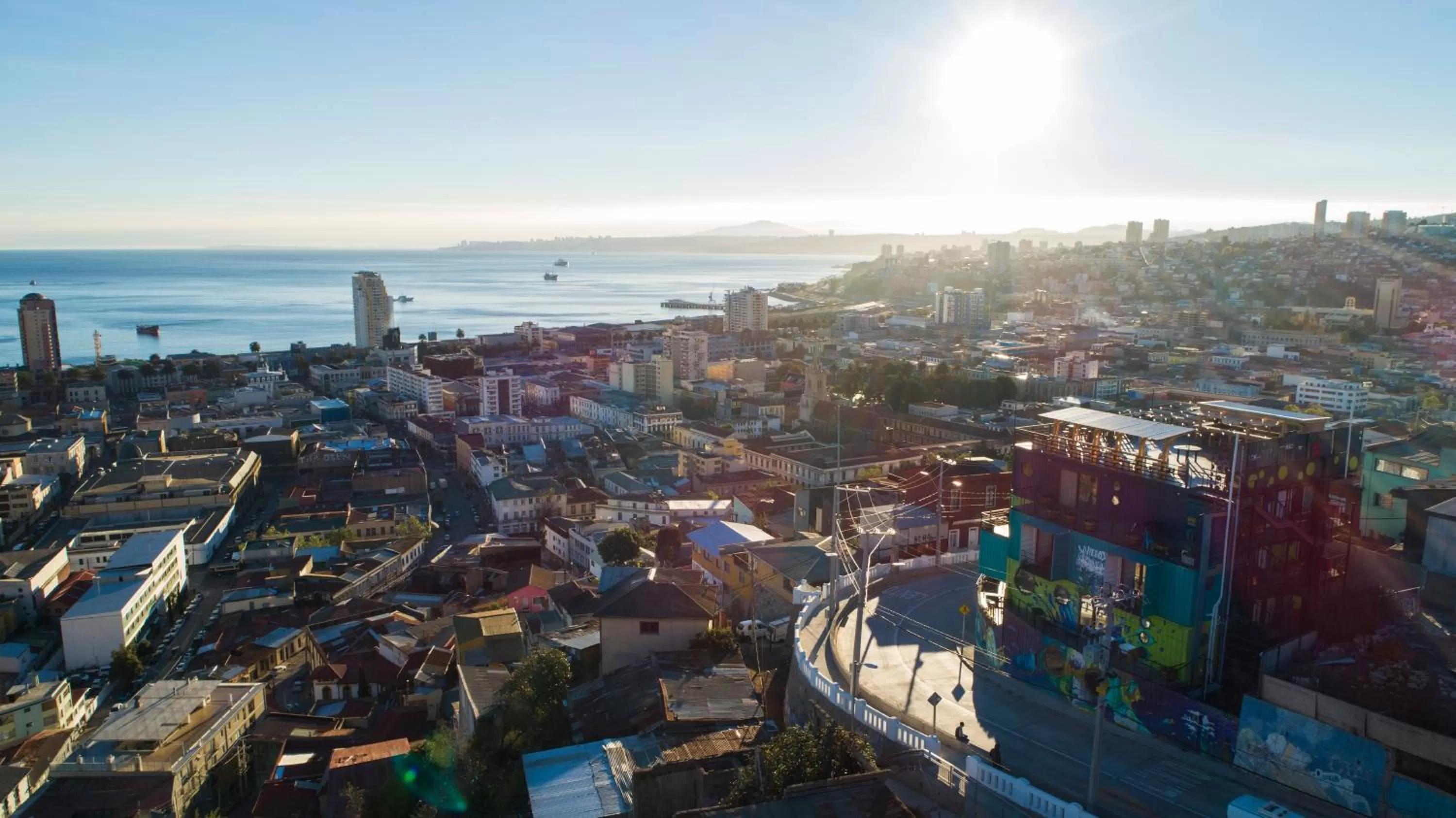Bird's eye view, Bird's-eye View in Hotel Winebox Valparaiso
