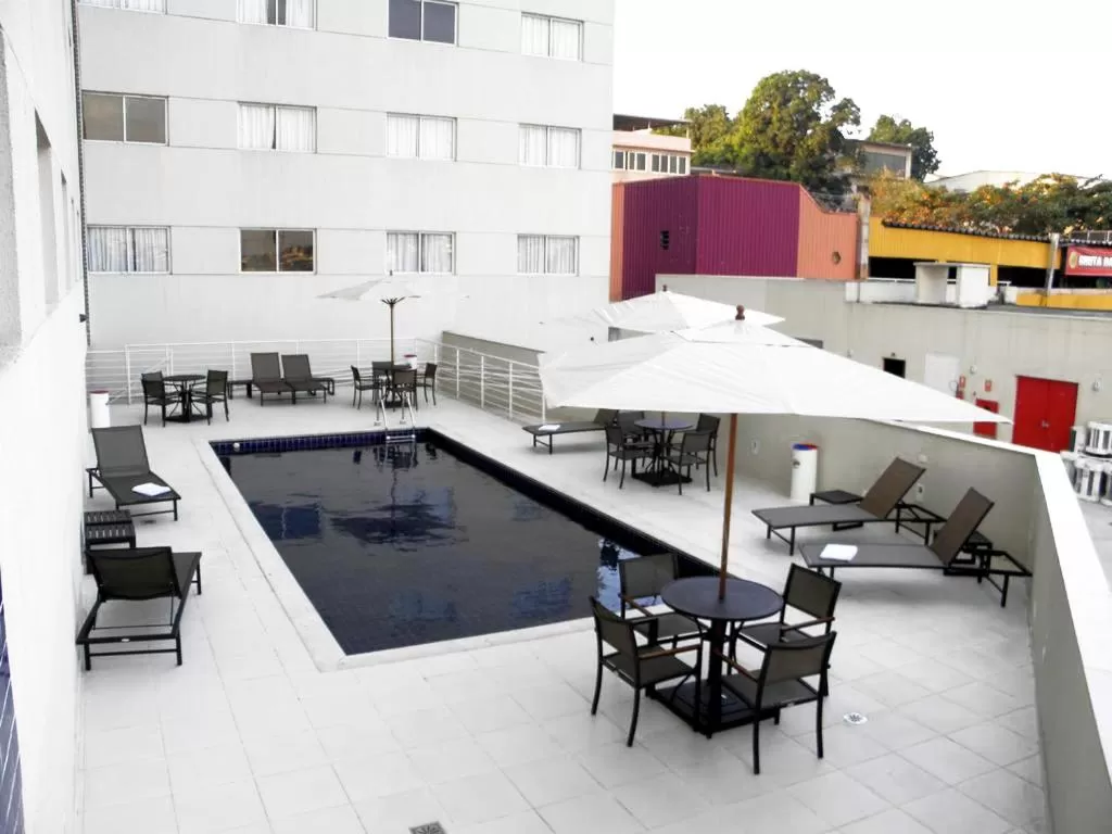 Swimming pool in Nobile Inn Dutra Rio De Janeiro