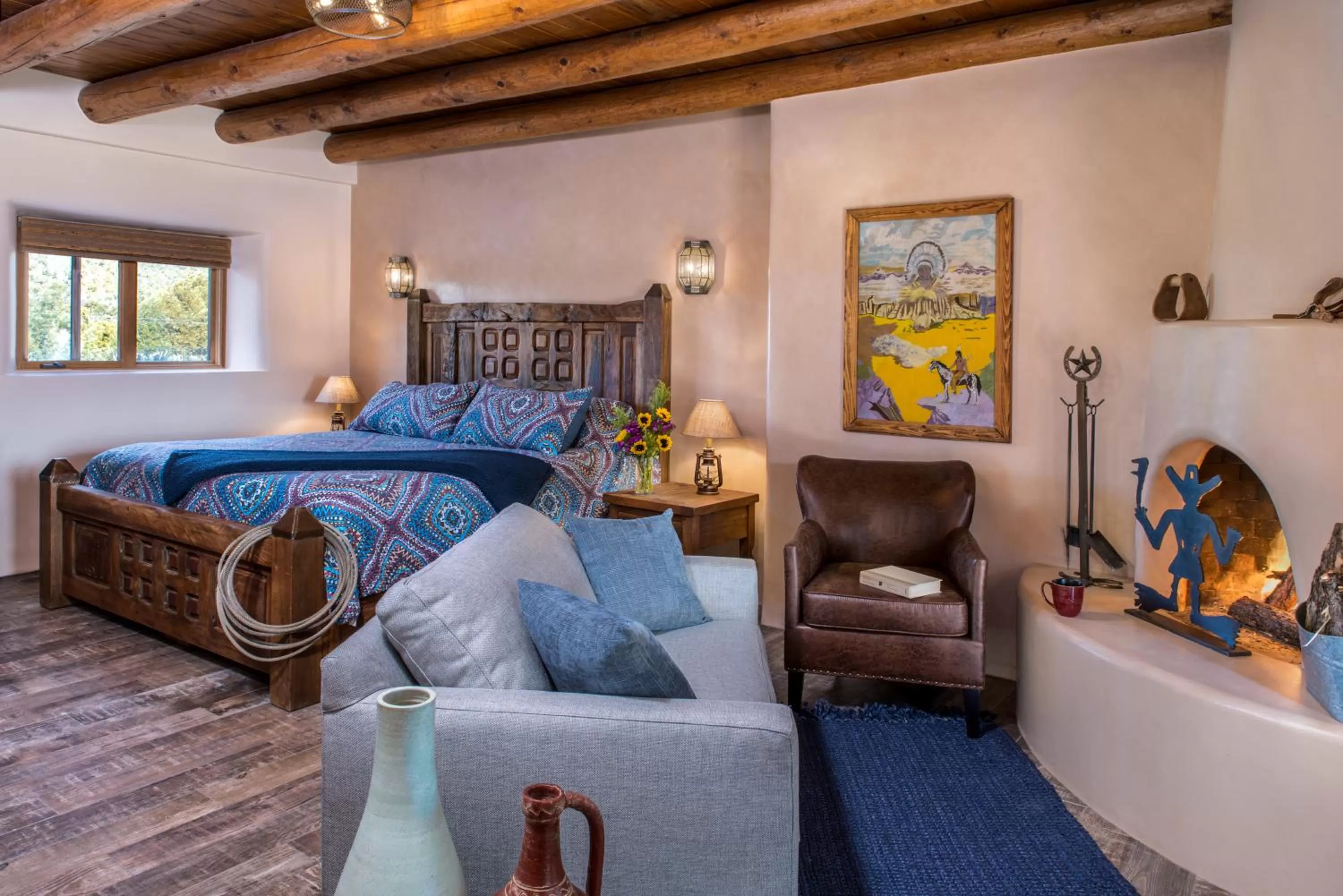 Seating area in Bobcat Inn