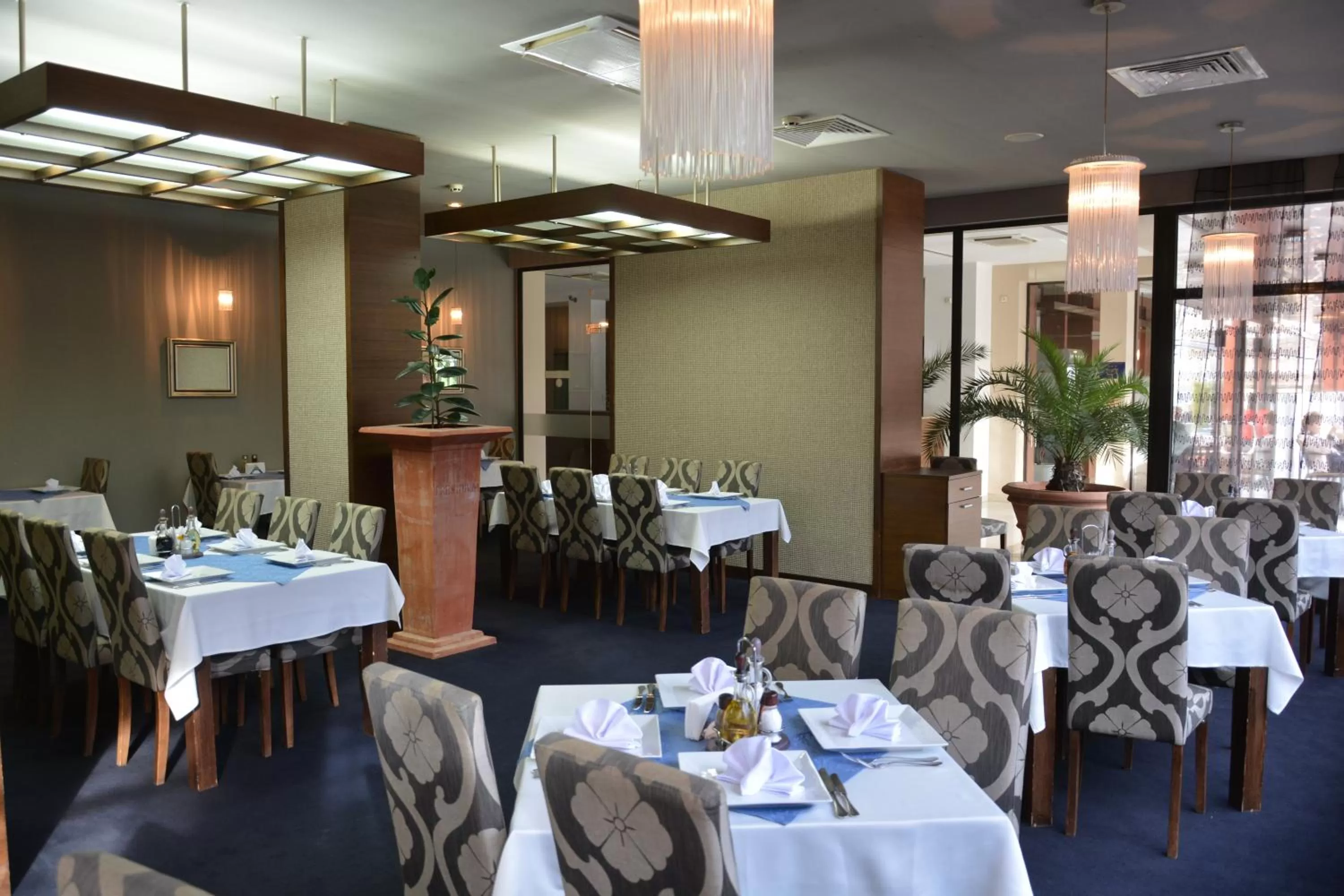 Restaurant/places to eat in Hotel Presidivm Palace