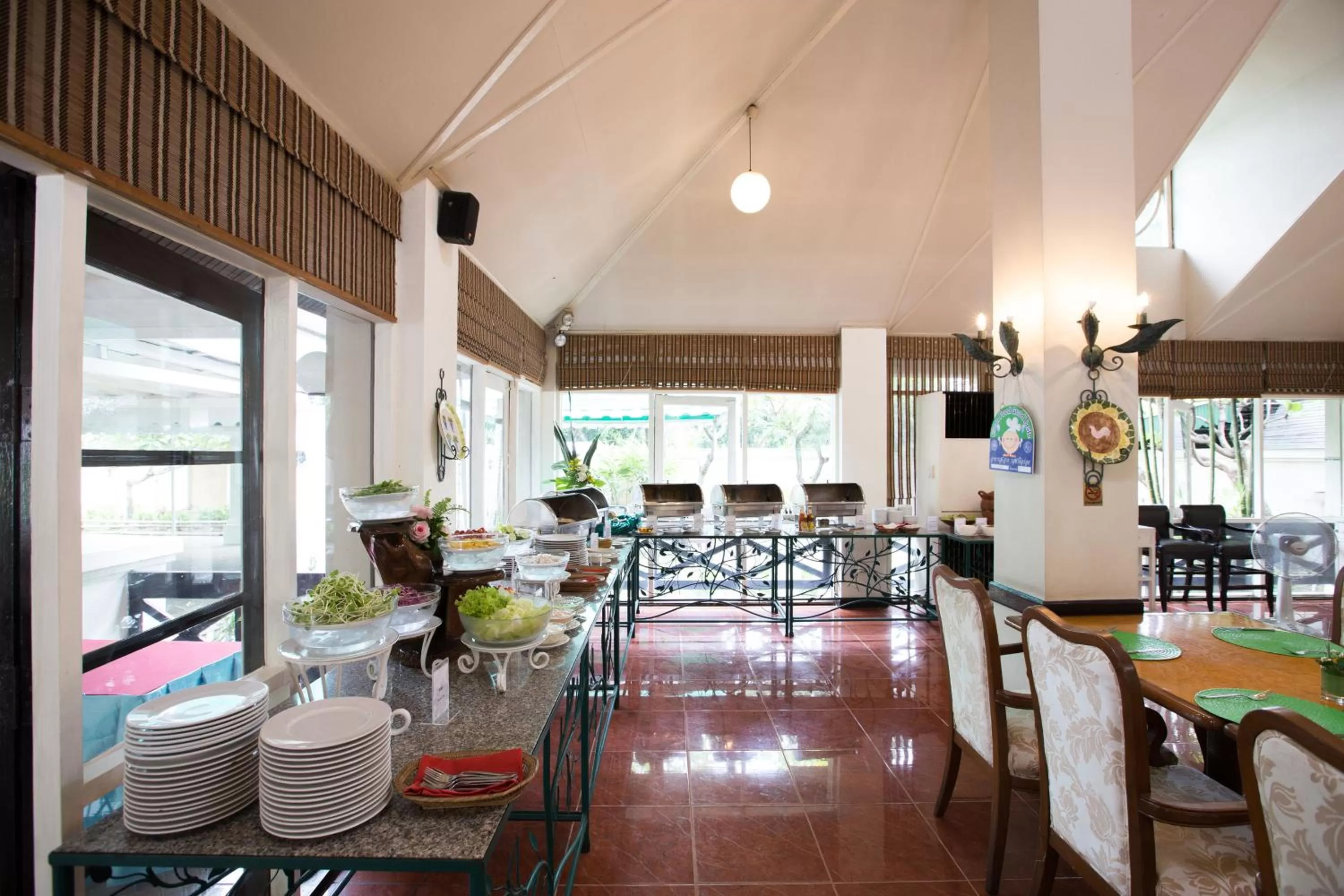 Restaurant/places to eat in Eurasia Chiang Mai Hotel