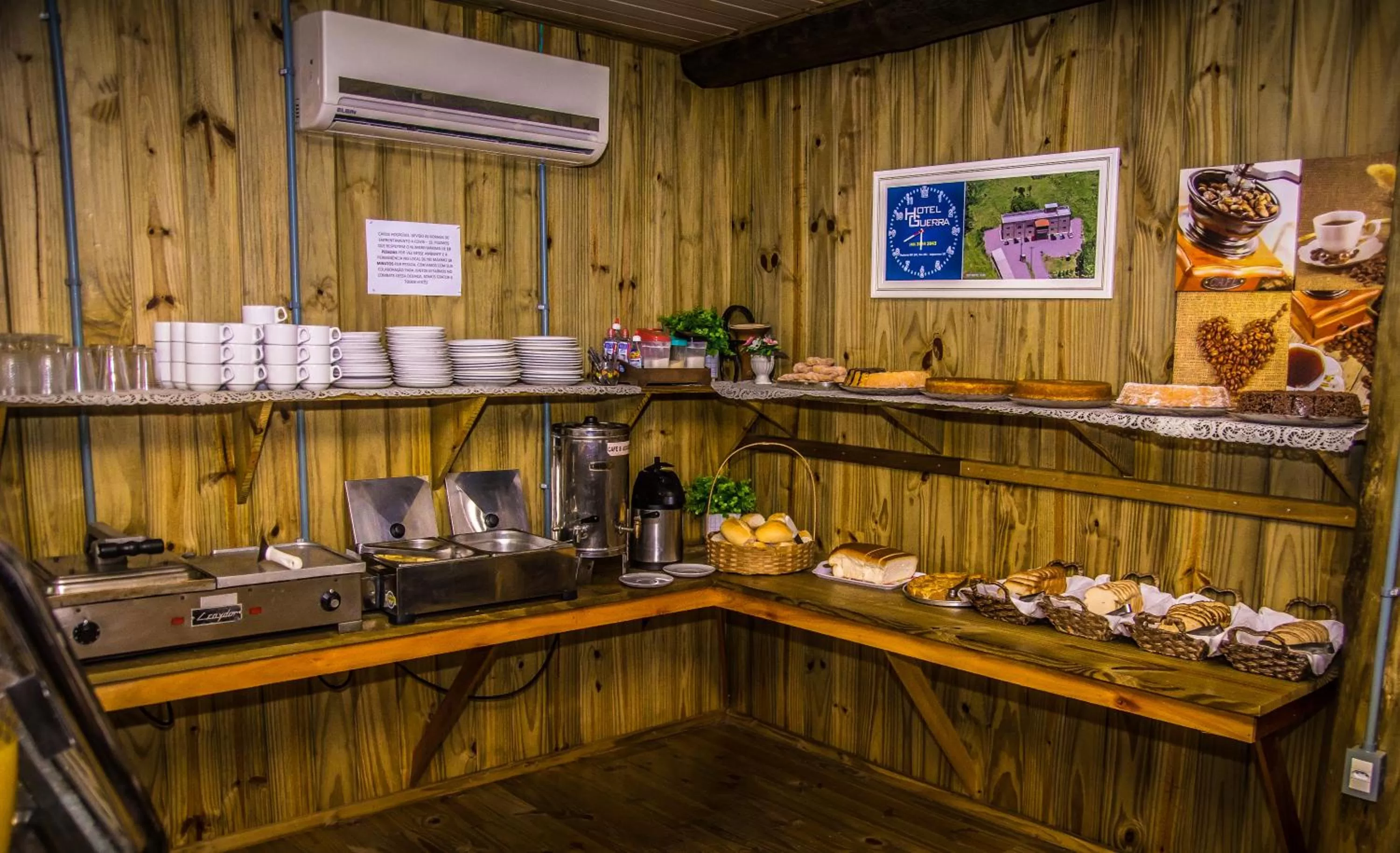 Breakfast in Hotel Guerra - Pousada Montebelo