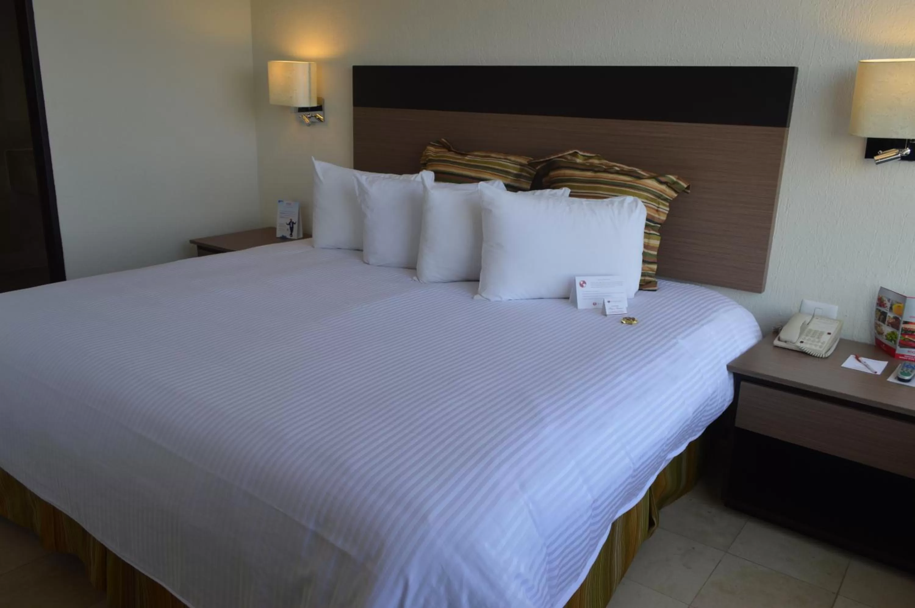 Bed in Ramada Hola Culiacan