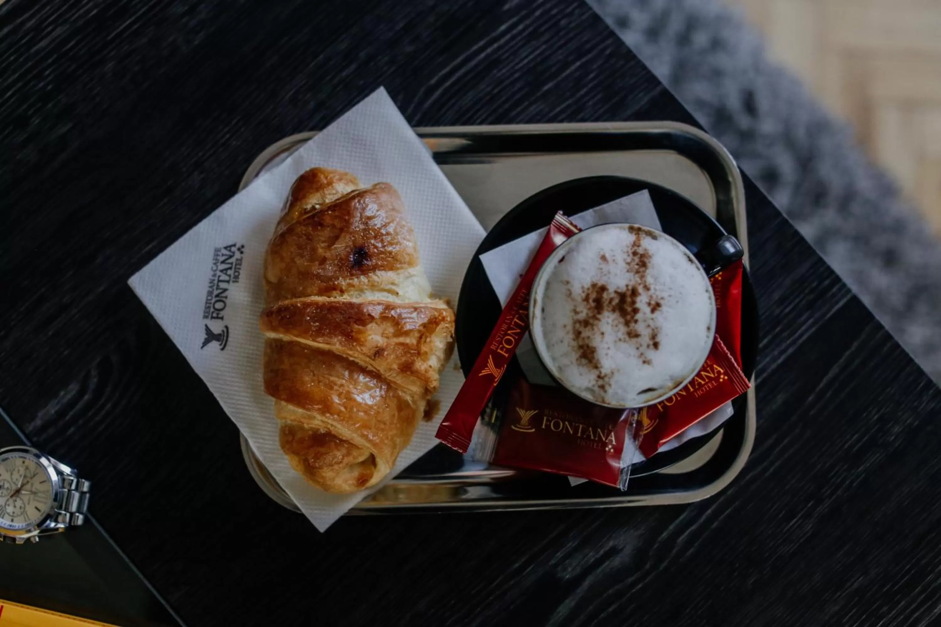 Restaurant/places to eat, Food in Hotel Fontana