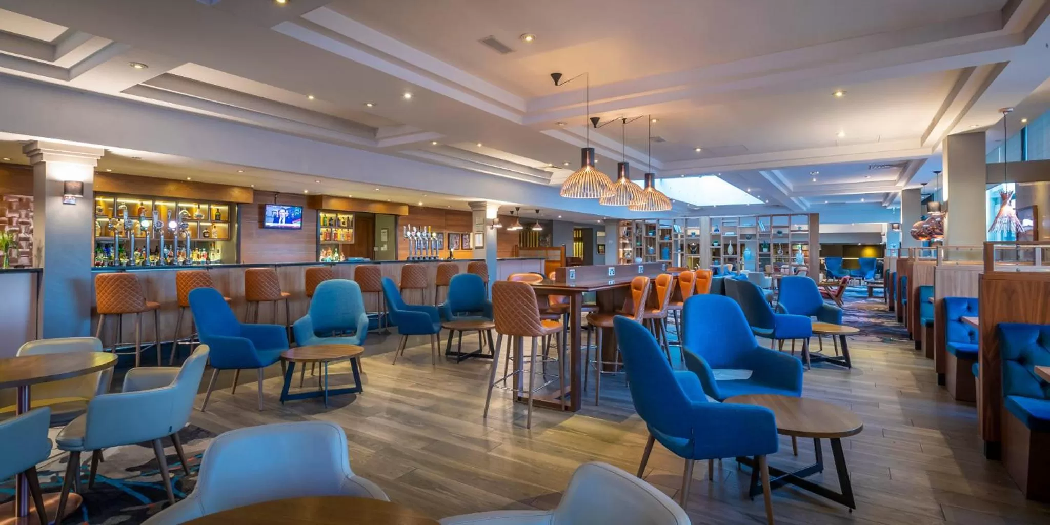Lounge or bar in Clayton Hotel, Manchester Airport