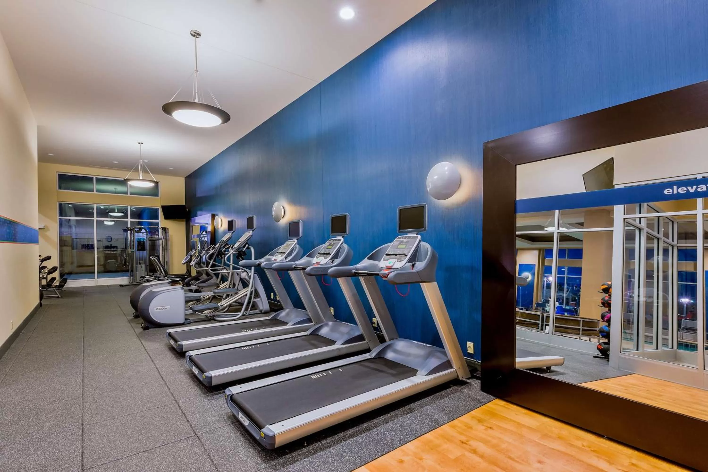 Fitness centre/facilities in Hampton Inn & Suites Owensboro Downtown Waterfront