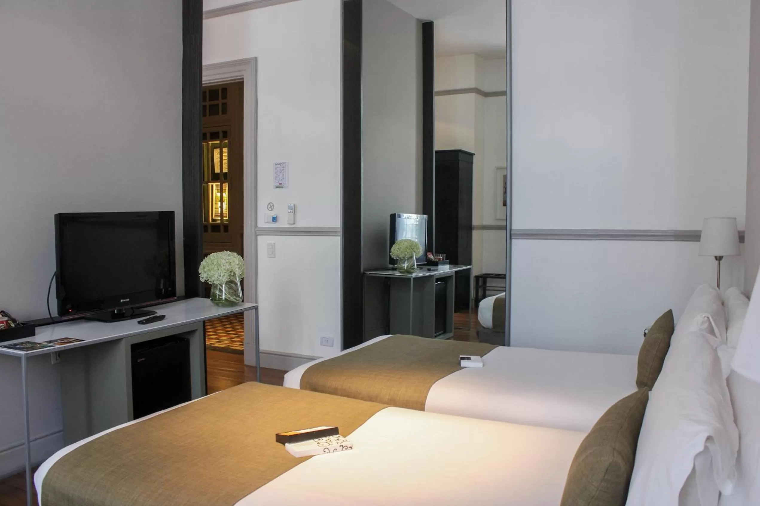 Bed in Esplendor by Wyndham Savoy Rosario