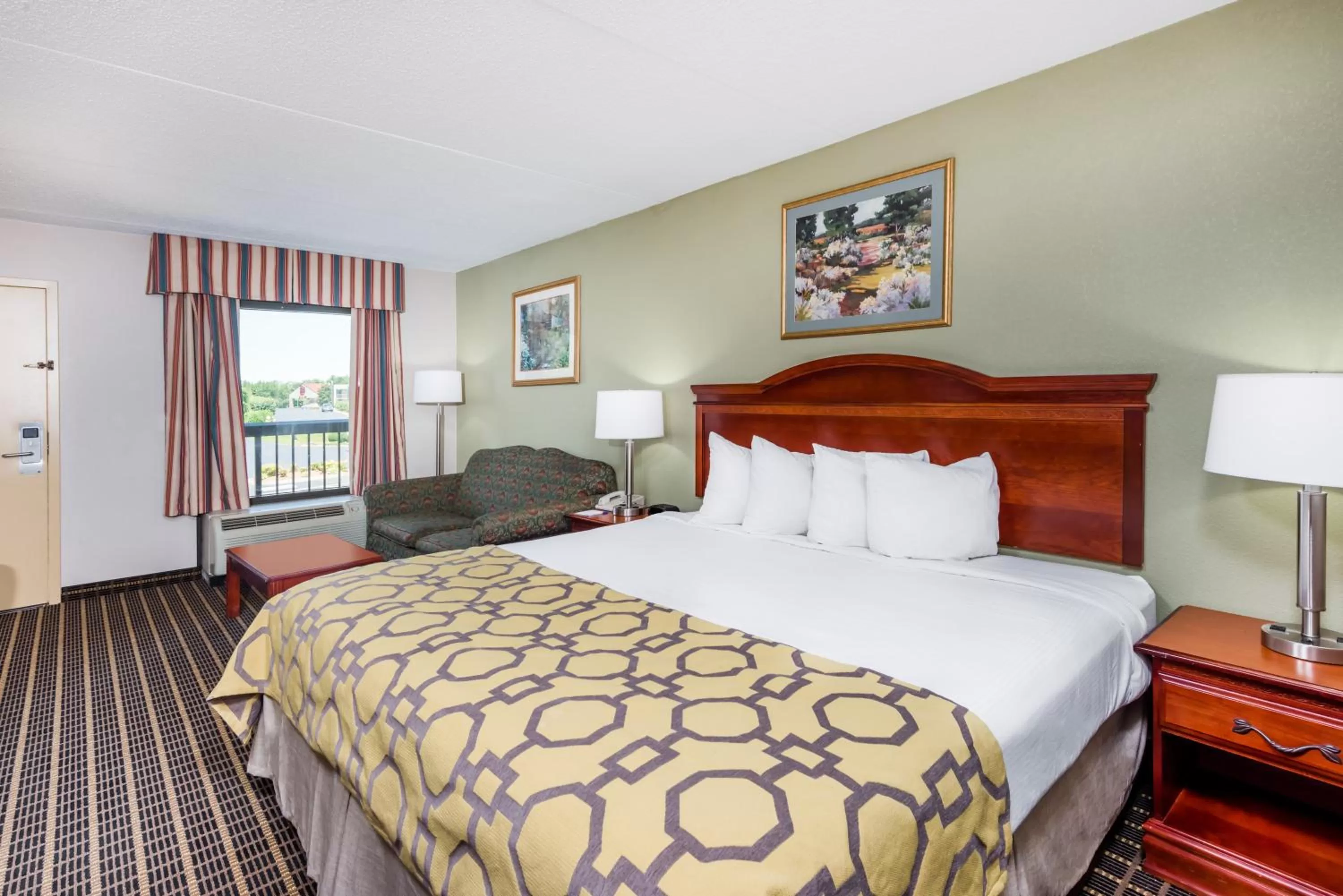 Bed in Baymont by Wyndham Clarksville Northeast