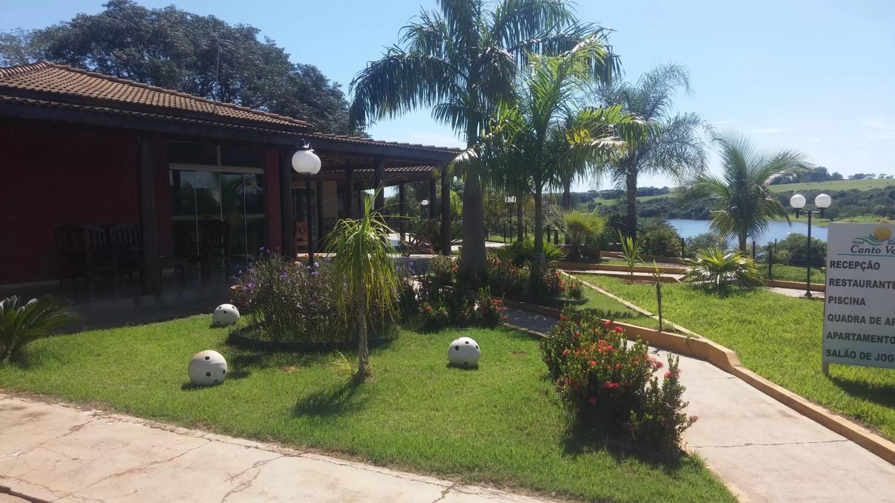 Restaurant/places to eat, Garden in Rancharia Park Hotel