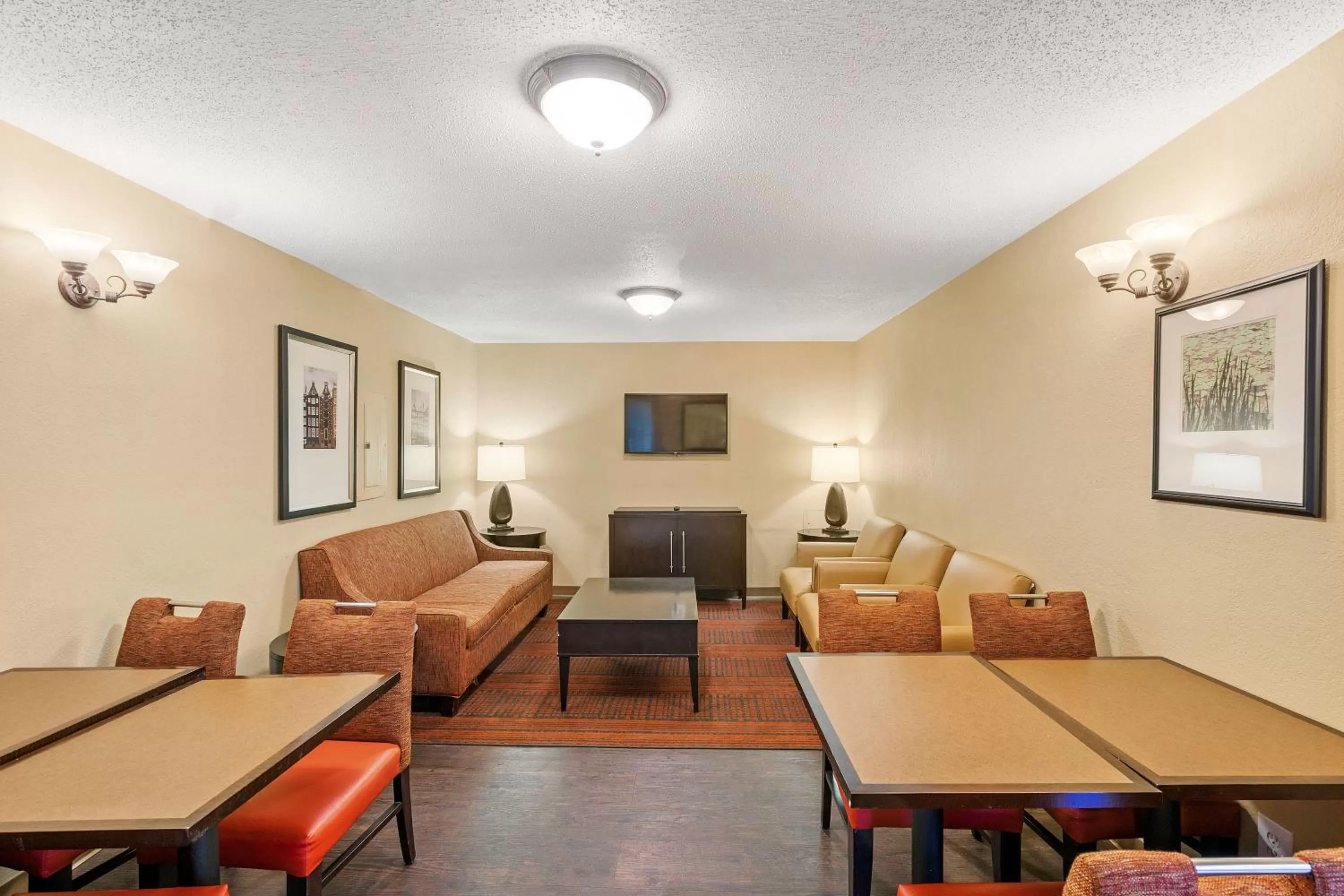 Lobby or reception in Extended Stay America Suites - Washington, DC - Falls Church - Merrifield