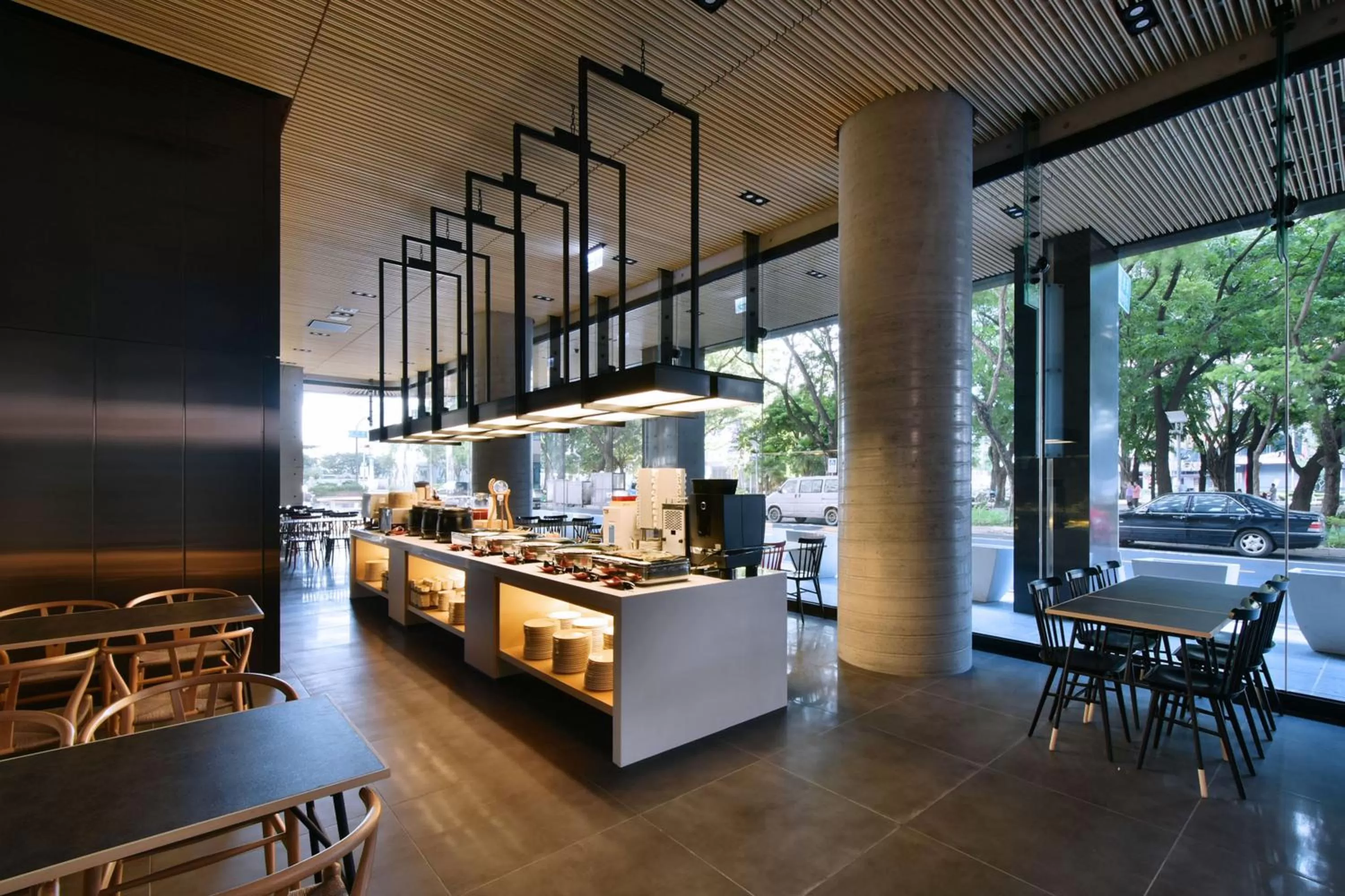 Buffet breakfast in Hotel R14