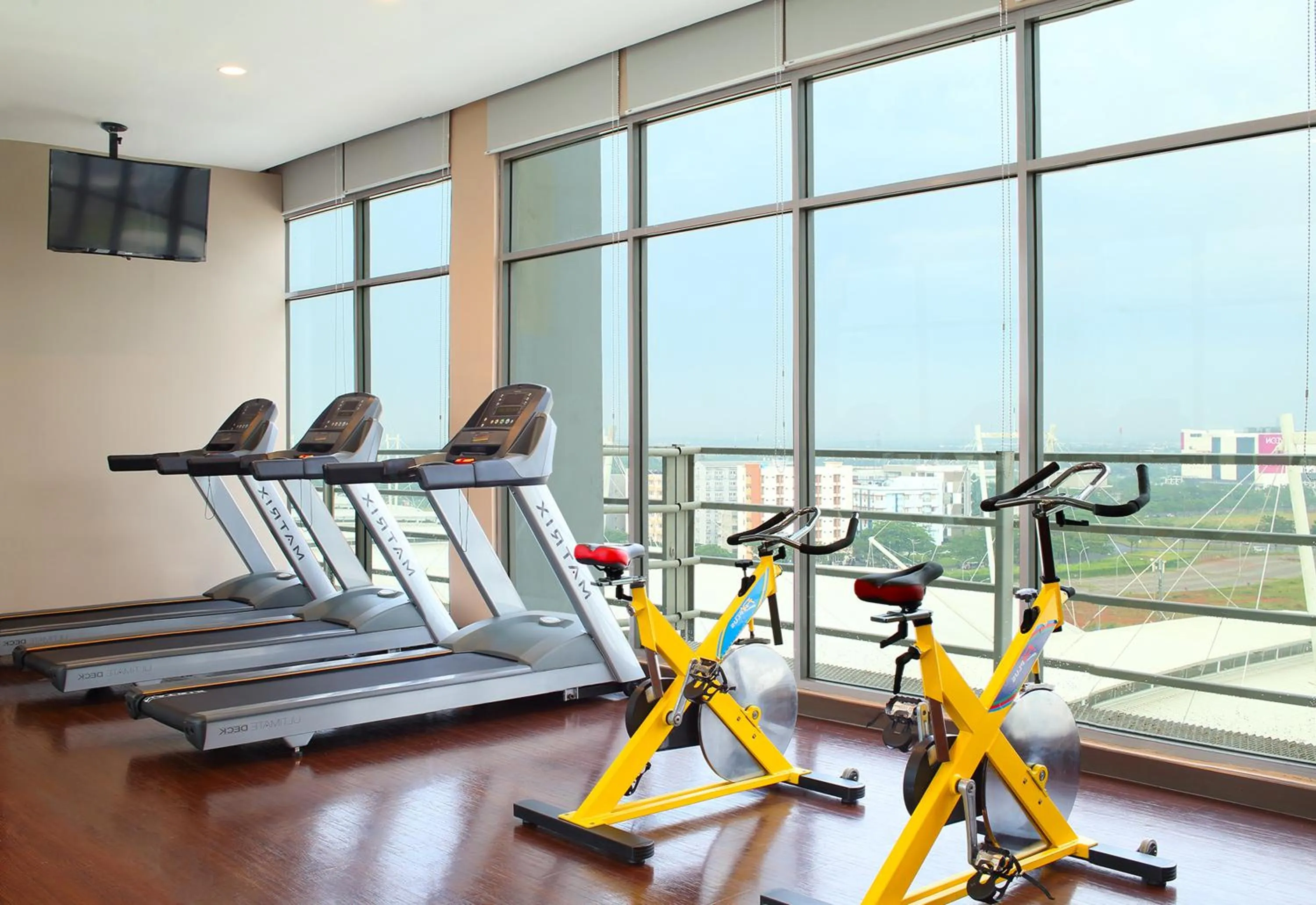 Fitness centre/facilities in Hotel Santika Premiere ICE - BSD City