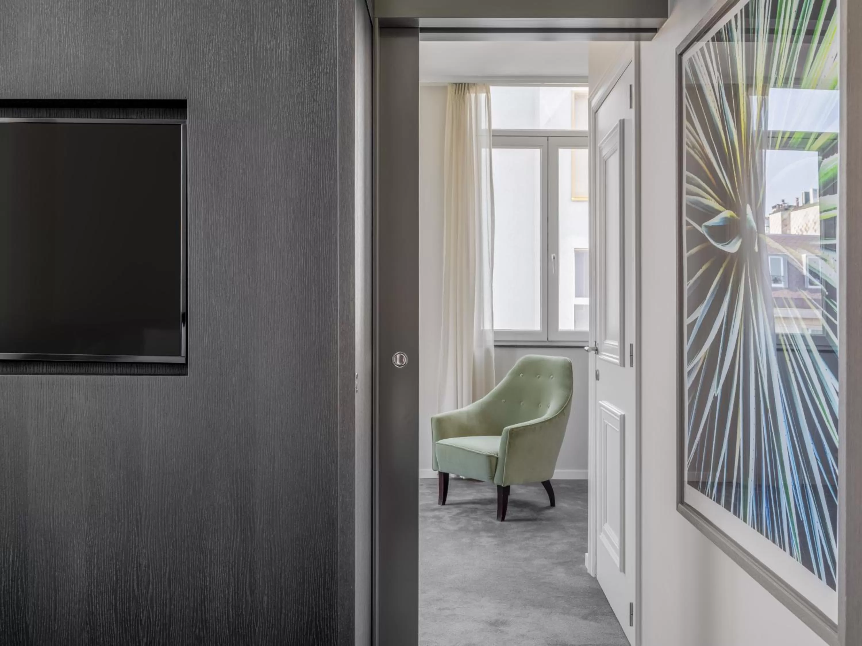 TV and multimedia in Numa Brussels Lief