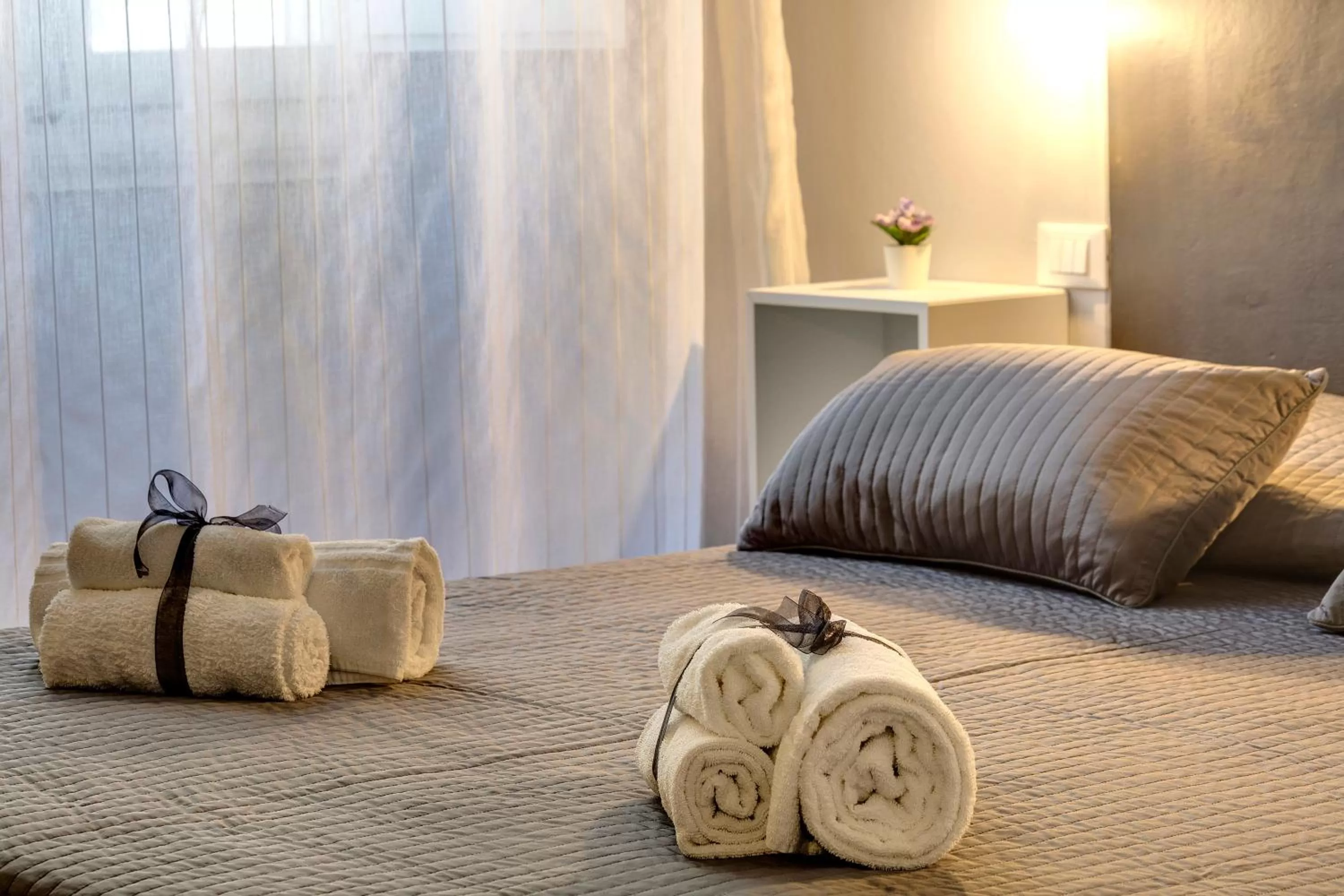 Decorative detail, Bed in Al Consolato - Guest house