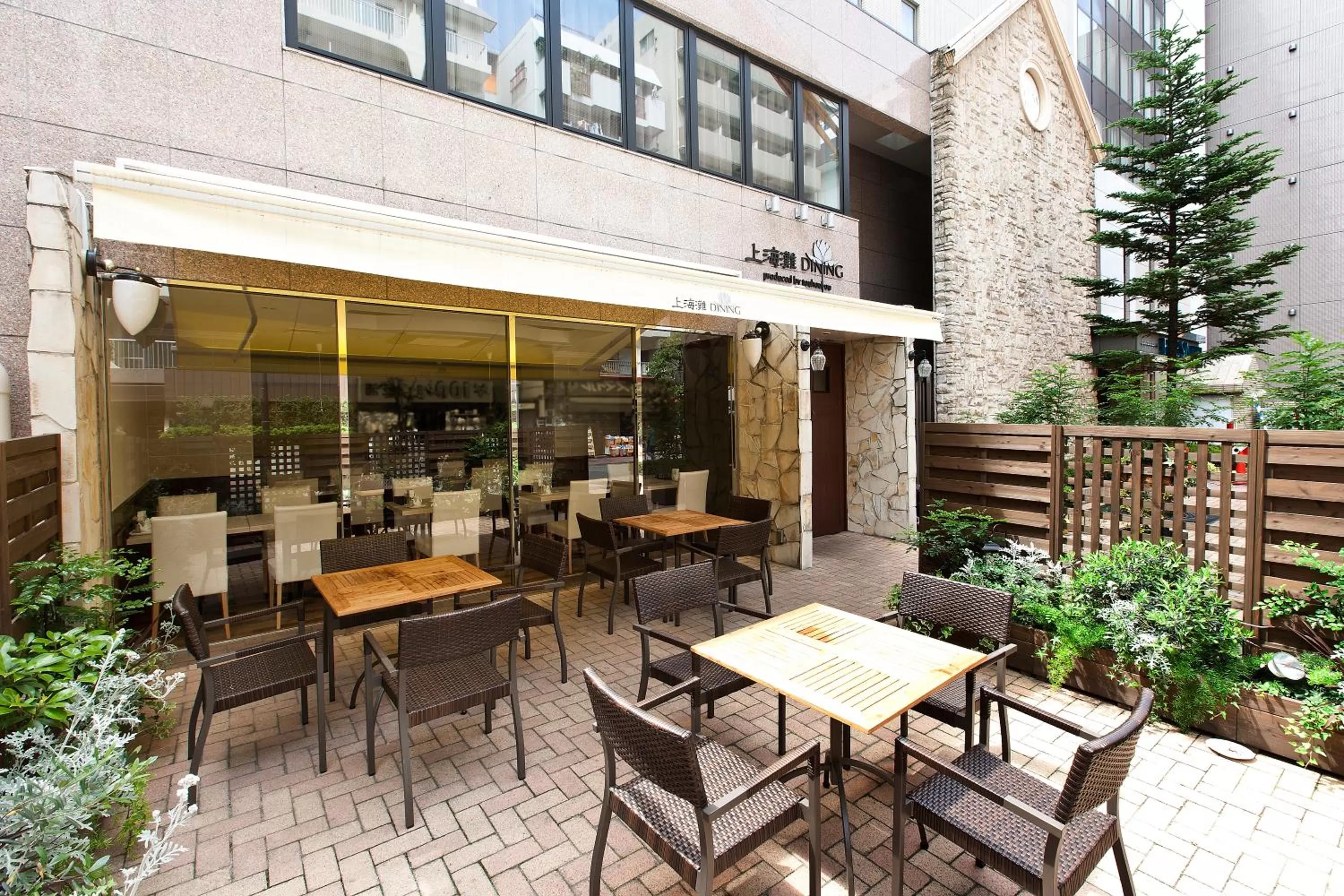 Restaurant/places to eat in Sotetsu Fresa Inn Tokyo Tamachi