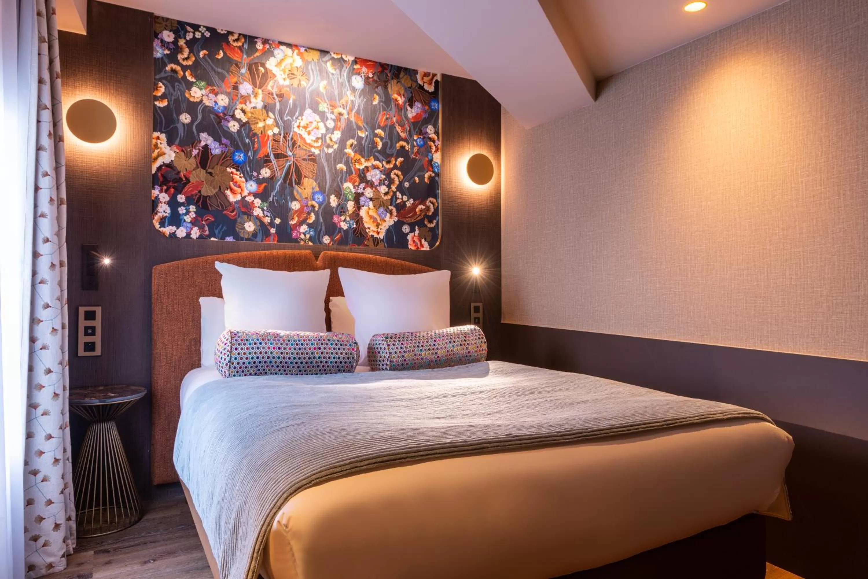 Bed in Maison Axel Opéra Paris