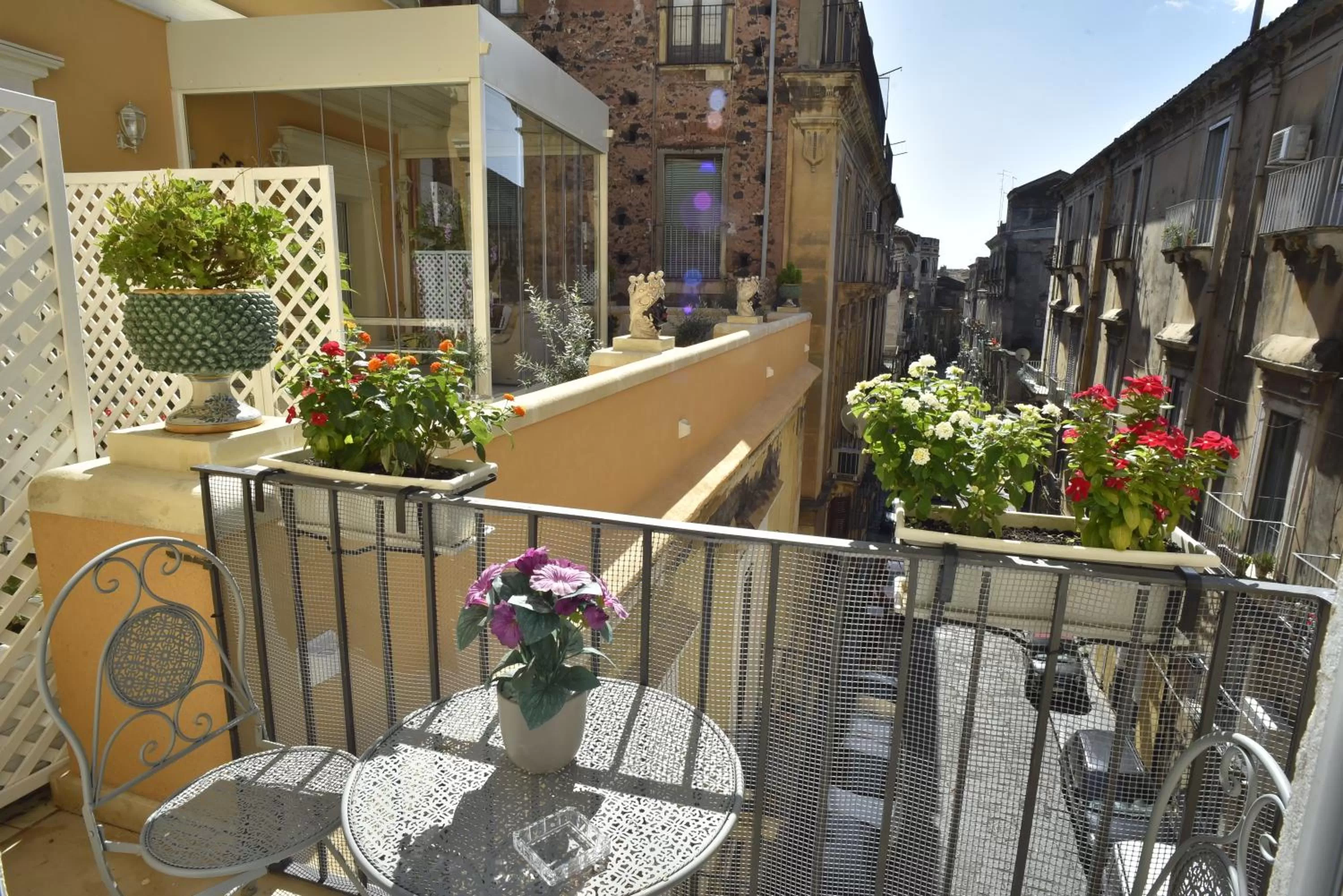 Balcony/Terrace in Home dentro il teatro