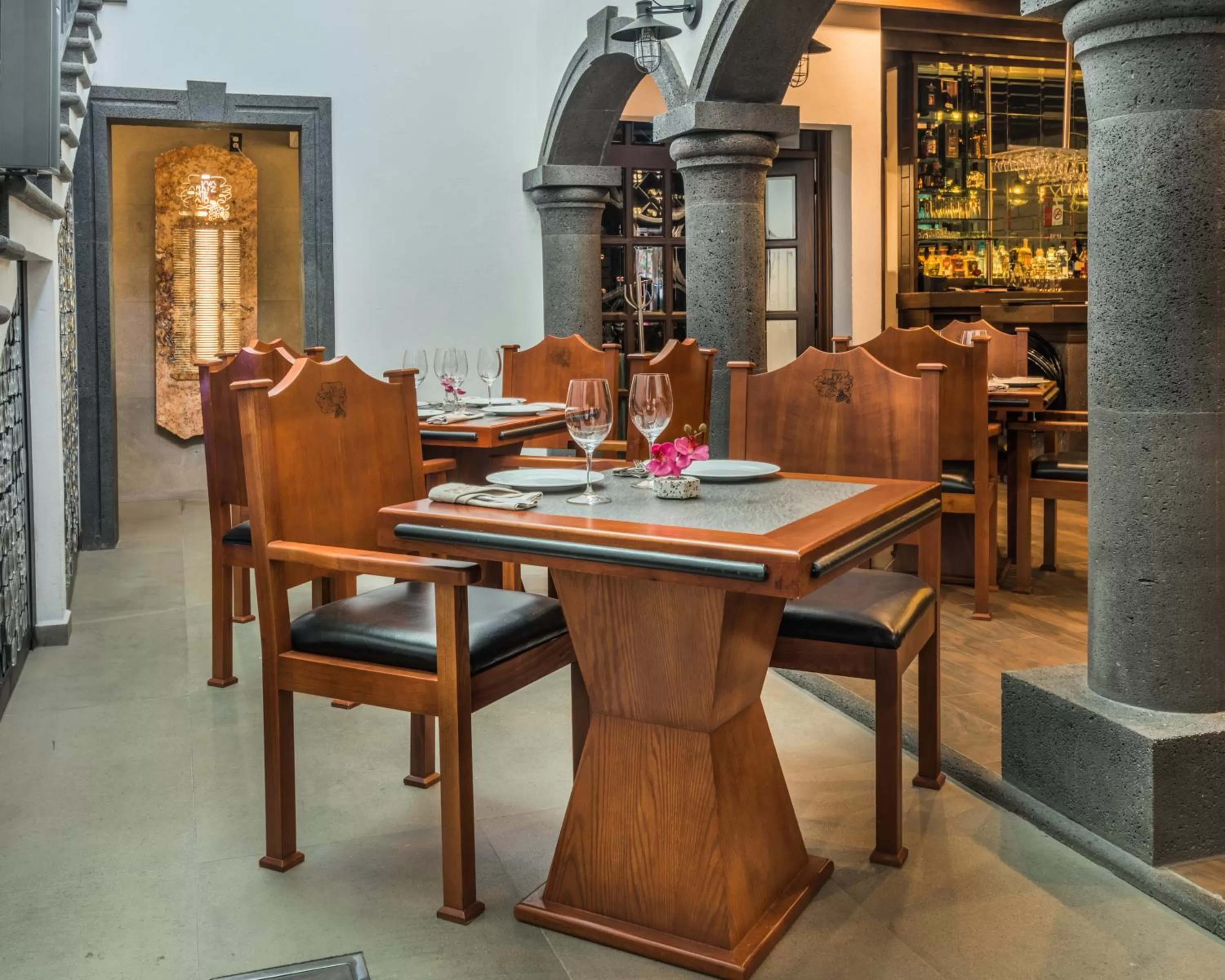 Restaurant/places to eat in Matian Hotel Boutique