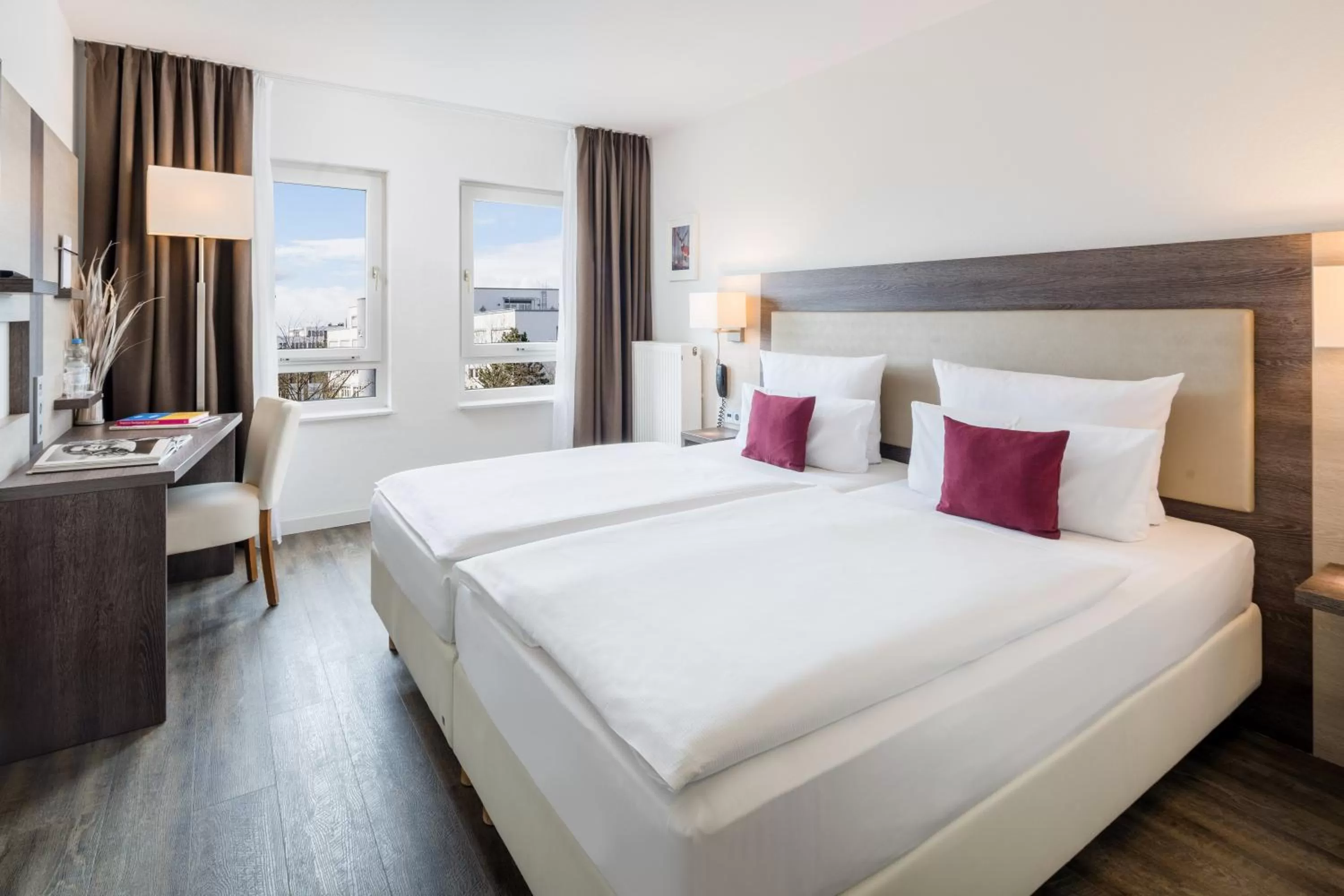 Photo of the whole room, Bed in Hotel Newton Karlsruhe