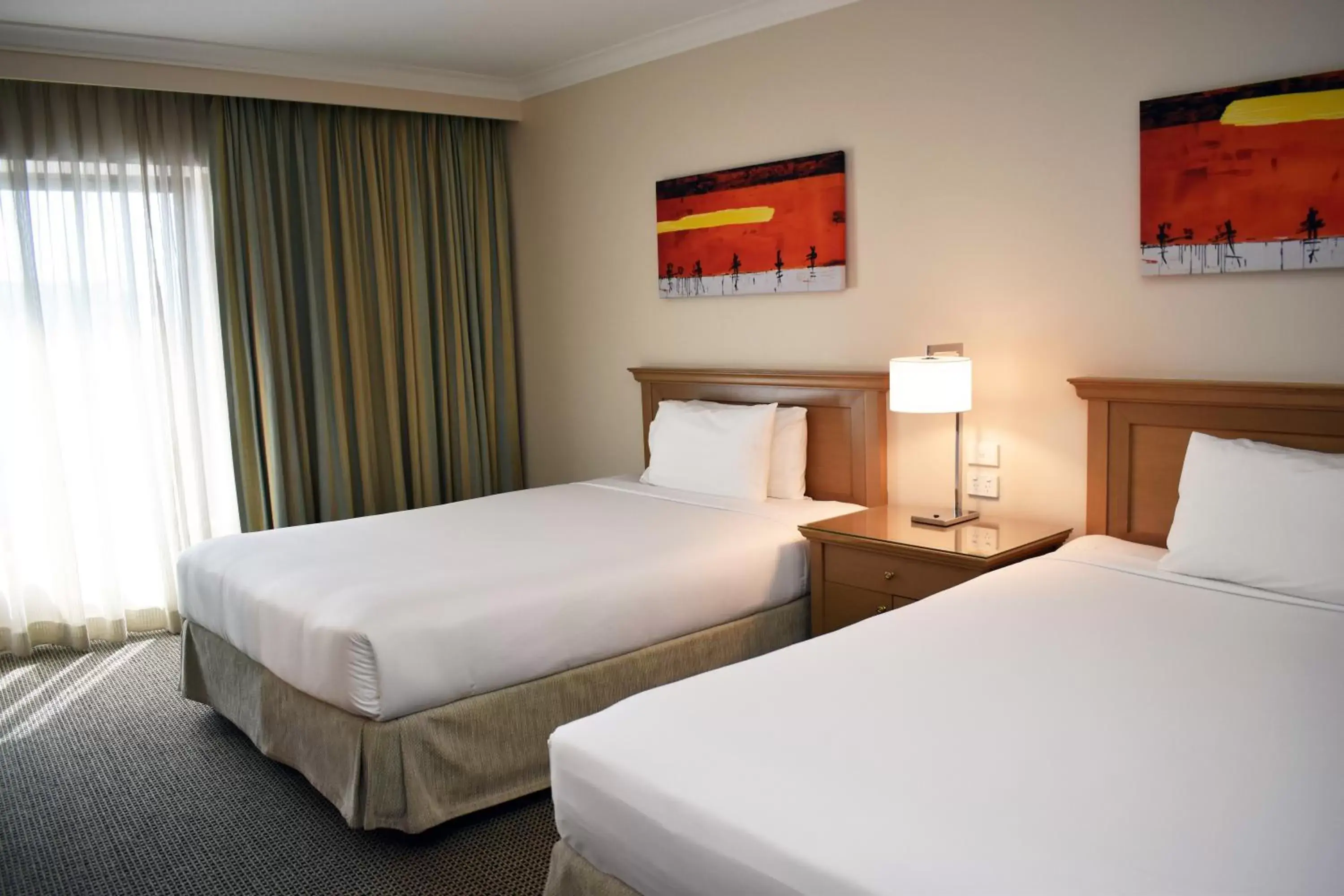 Superior Twin Room - Park & Fly includes 7 nights Parking in Stamford Plaza Sydney Airport Hotel & Conference Centre Superior Twin Room - Park & Fly includes 7 nights Parking in Stamford Plaza Sydney Airport Hotel & Conference Centre