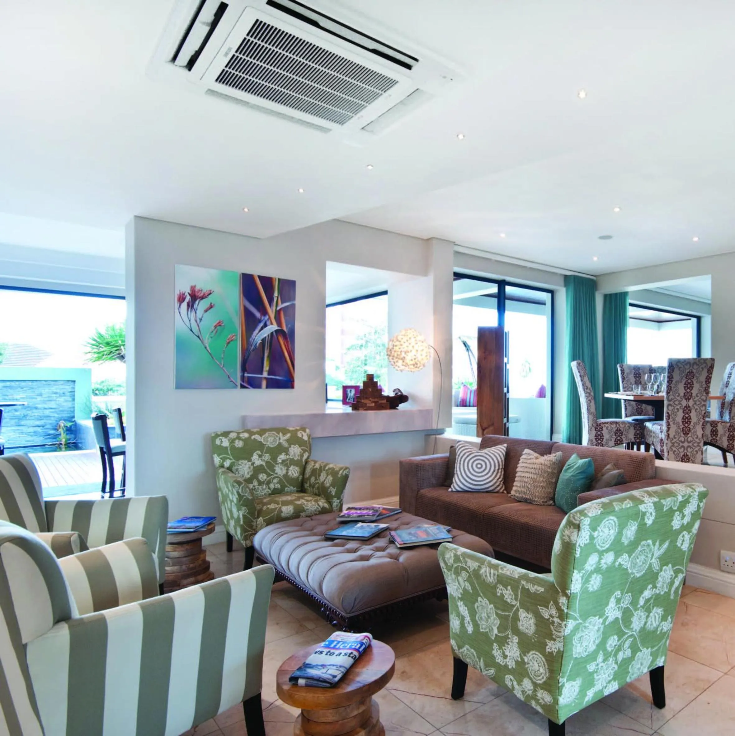 Food and drinks in Isango Gate