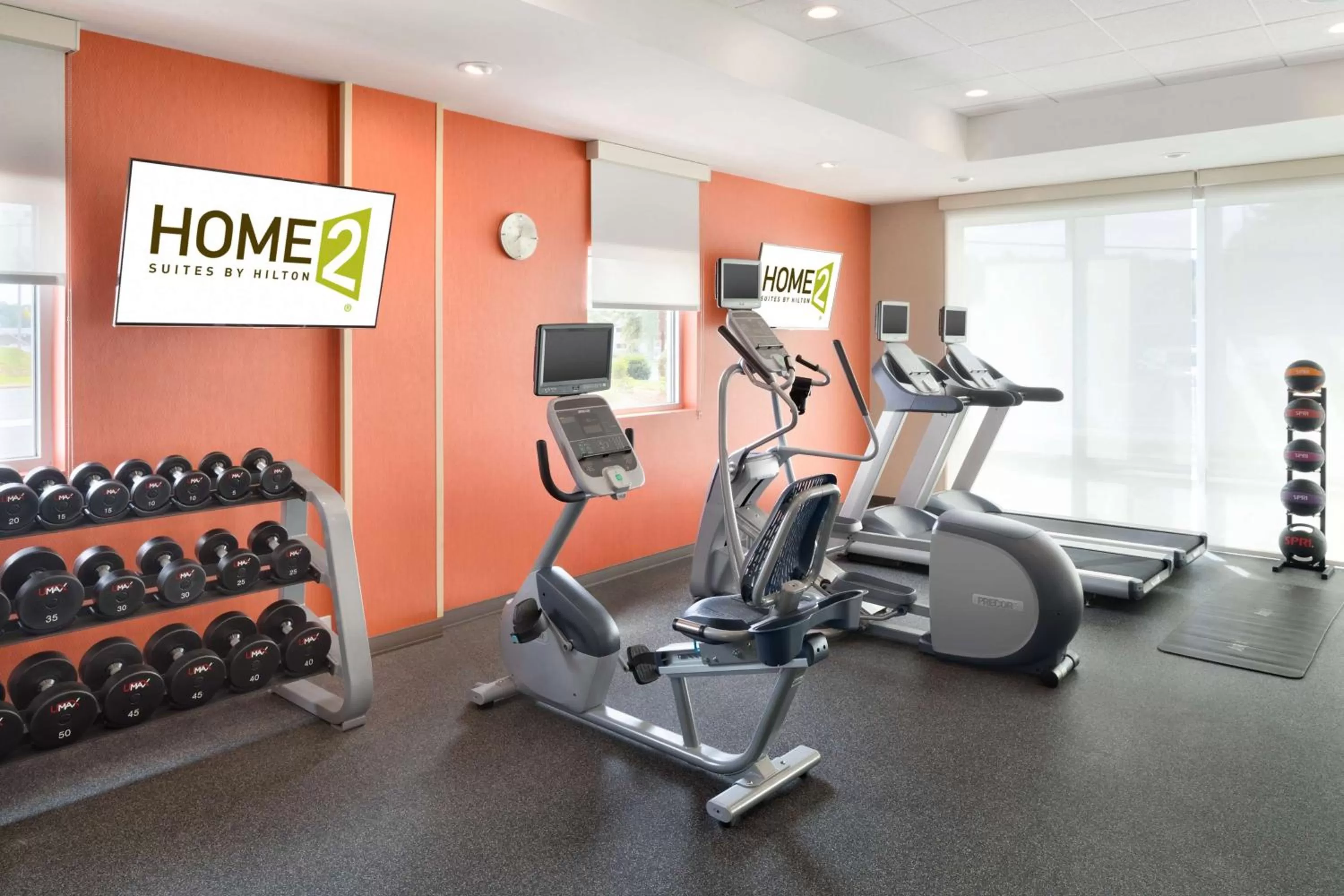 Fitness centre/facilities in Home2 Suites by Hilton Charlotte Airport