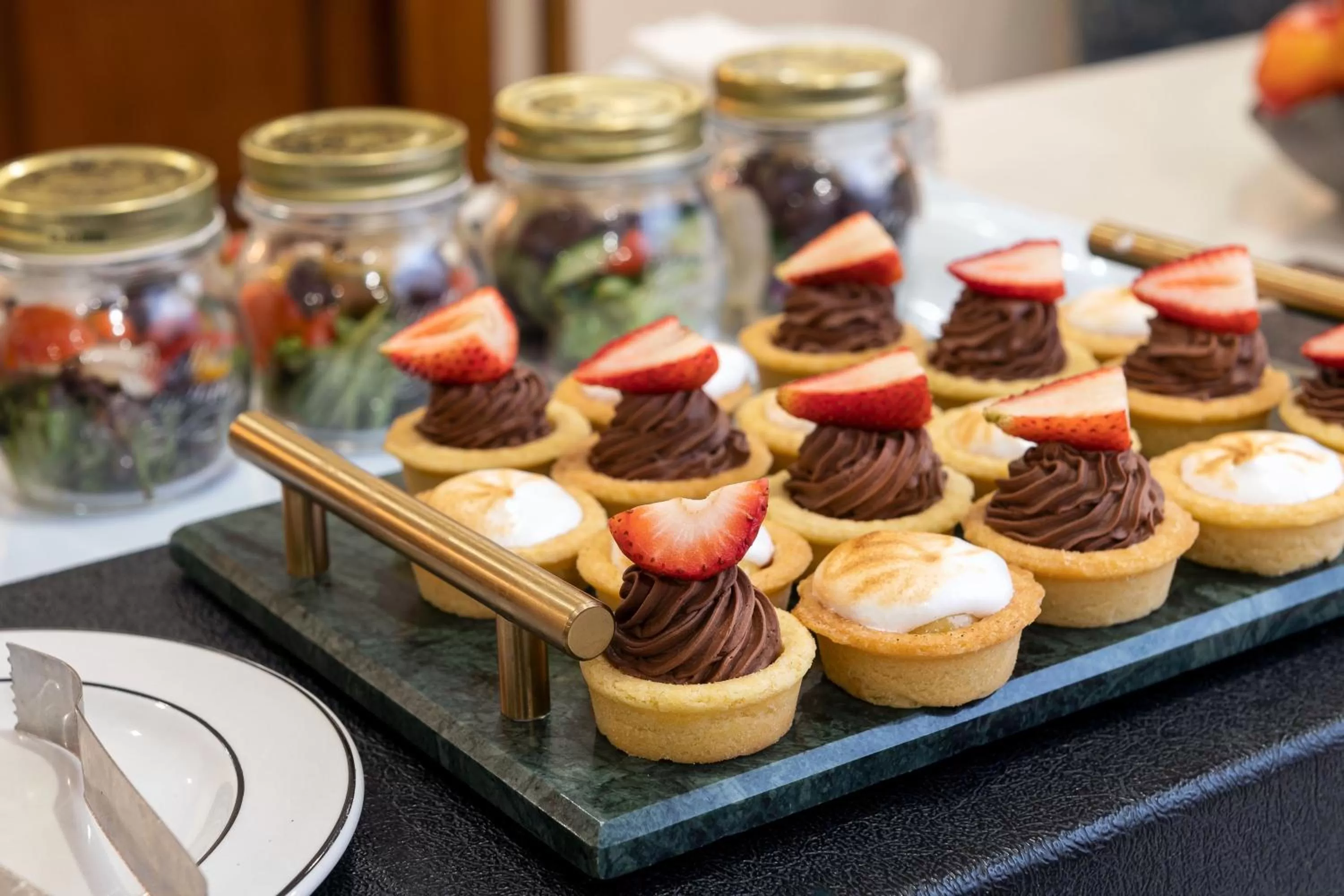 Meeting/conference room in Protea Hotel by Marriott Johannesburg Balalaika Sandton