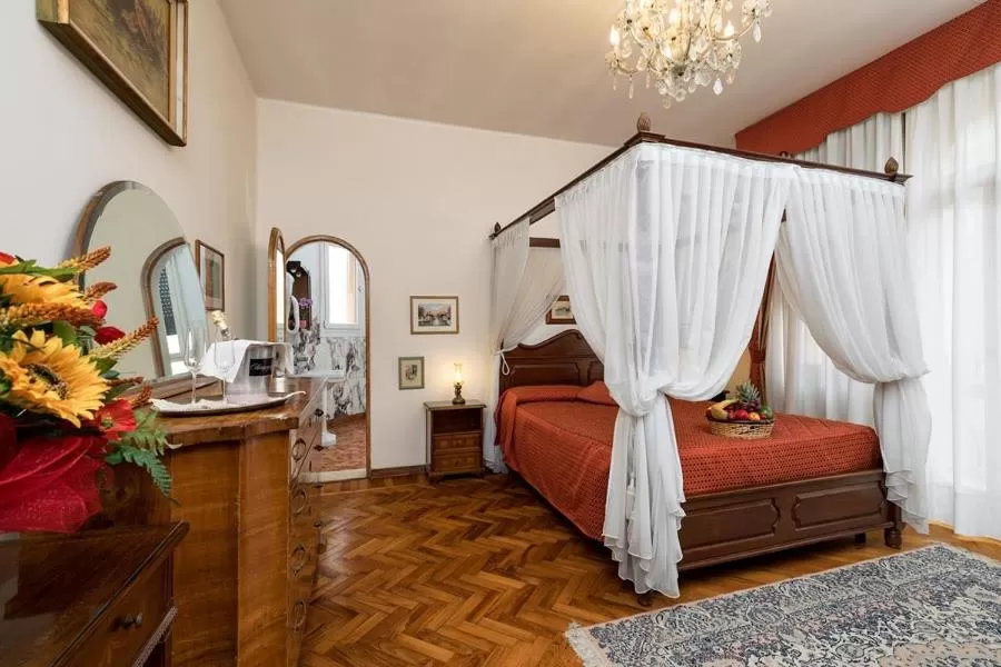Bed in Villa Albertina