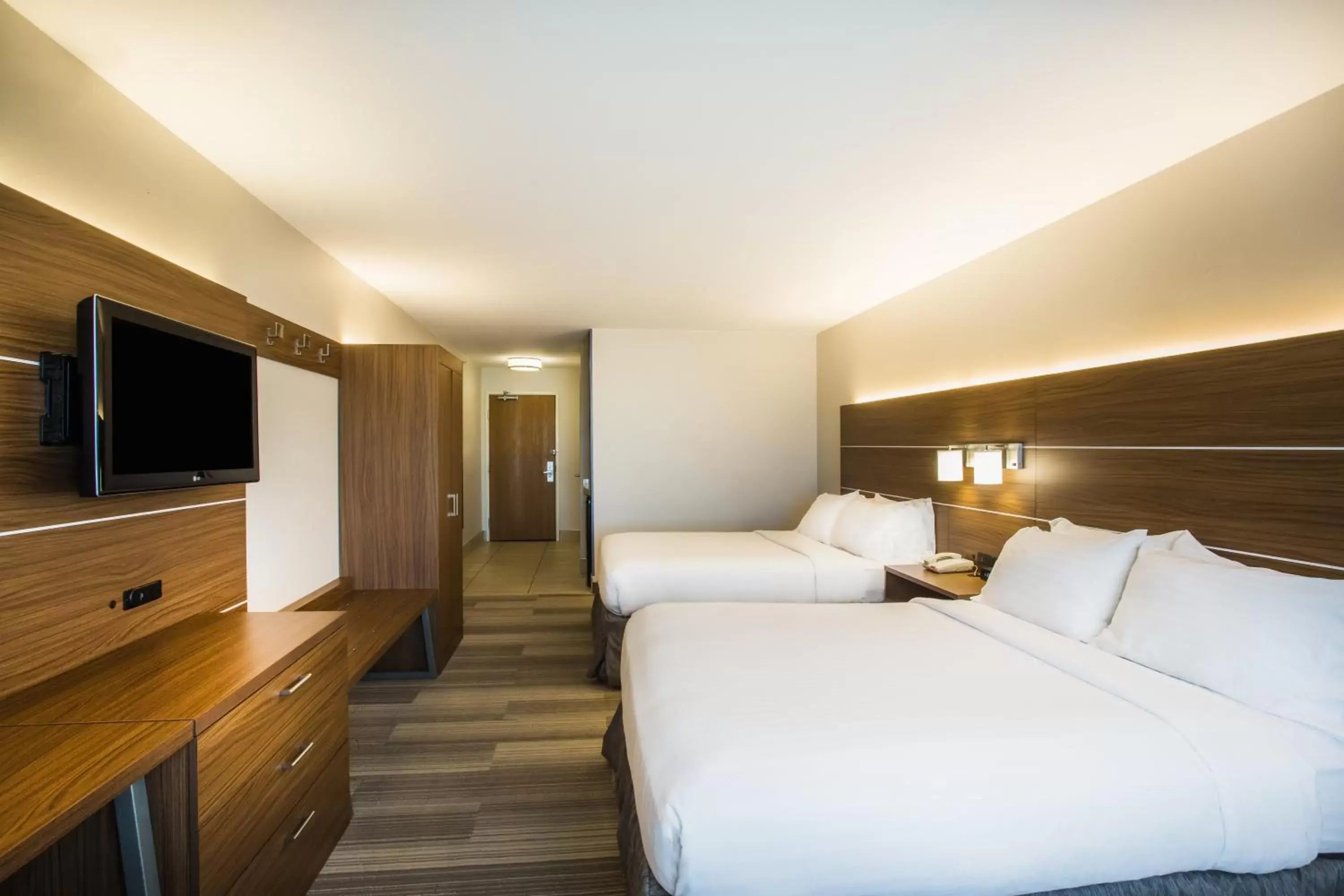 Queen Room with Two Queen Beds in Holiday Inn Express Hotel & Suites Cedar City, an IHG Hotel Queen Room with Two Queen Beds in Holiday Inn Express Hotel & Suites Cedar City, an IHG Hotel