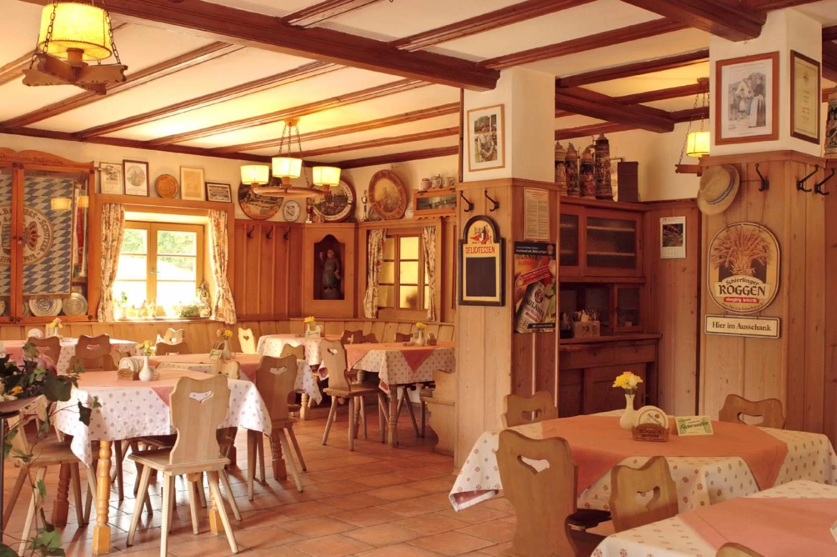 Restaurant/Places to Eat in Gasthof Brucker