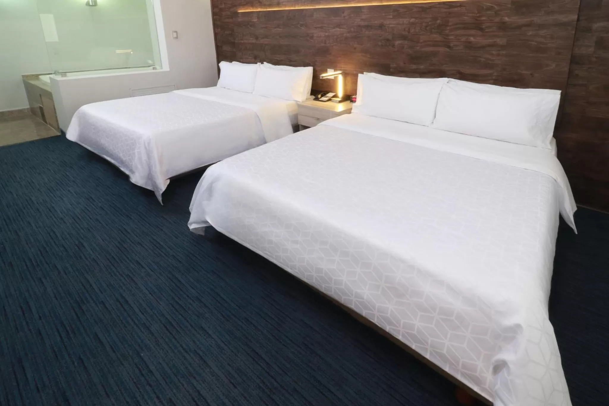 Photo of the whole room, Bed in Holiday Inn Express San Luis Potosí by IHG