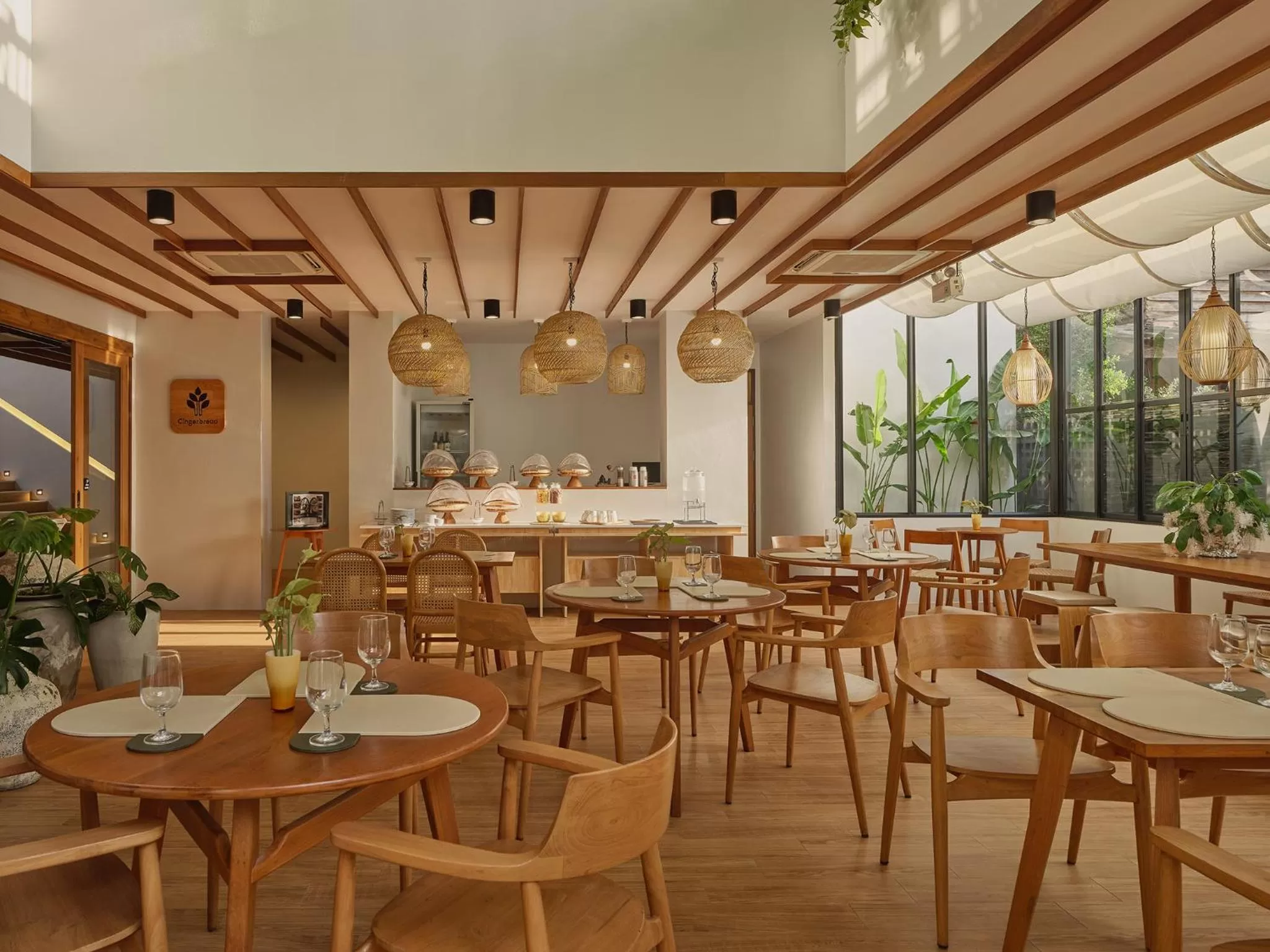 Restaurant/places to eat in The Motifs Eco Hotel - SHA Extra Plus