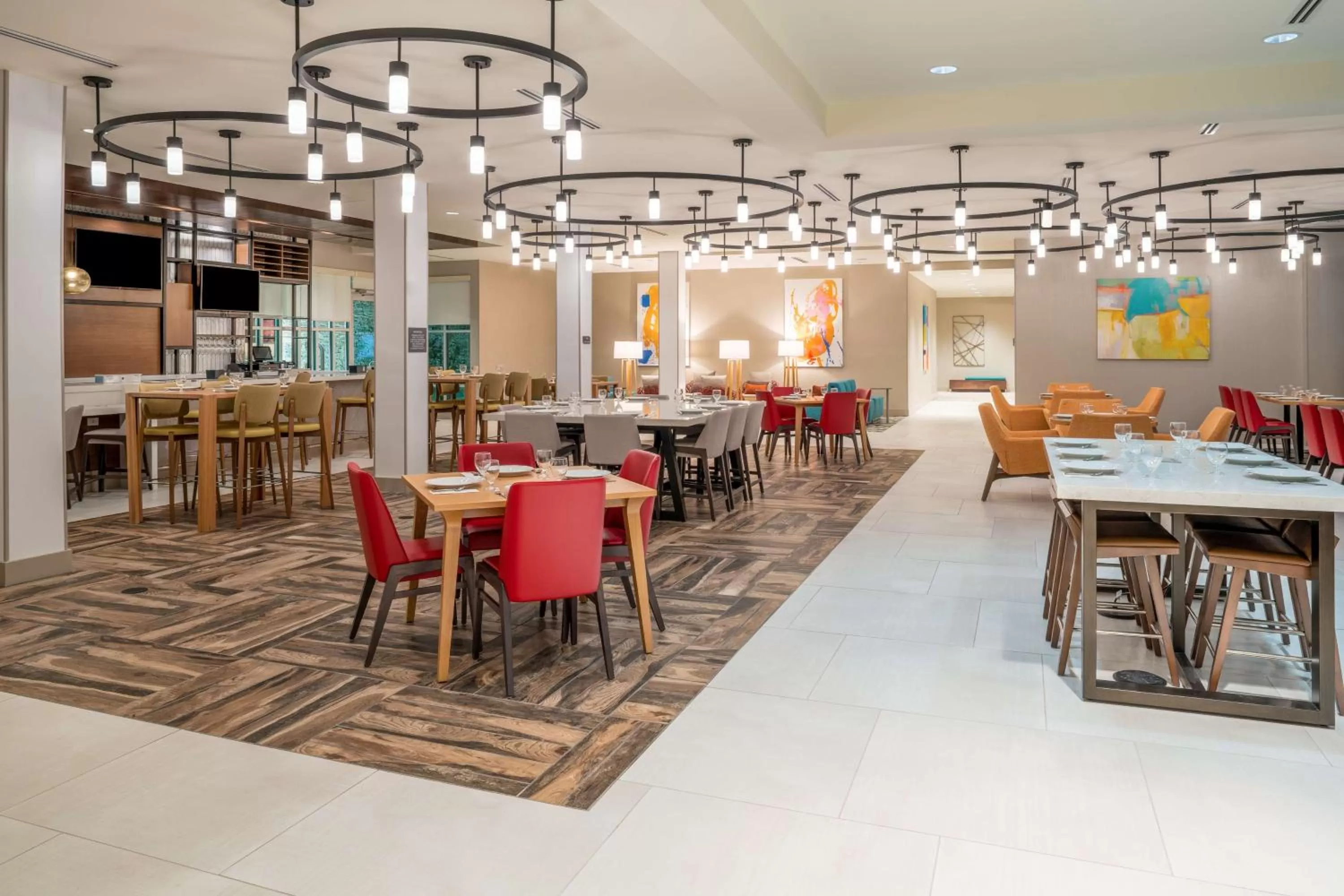 Restaurant/places to eat in Hilton Garden Inn Brunswick