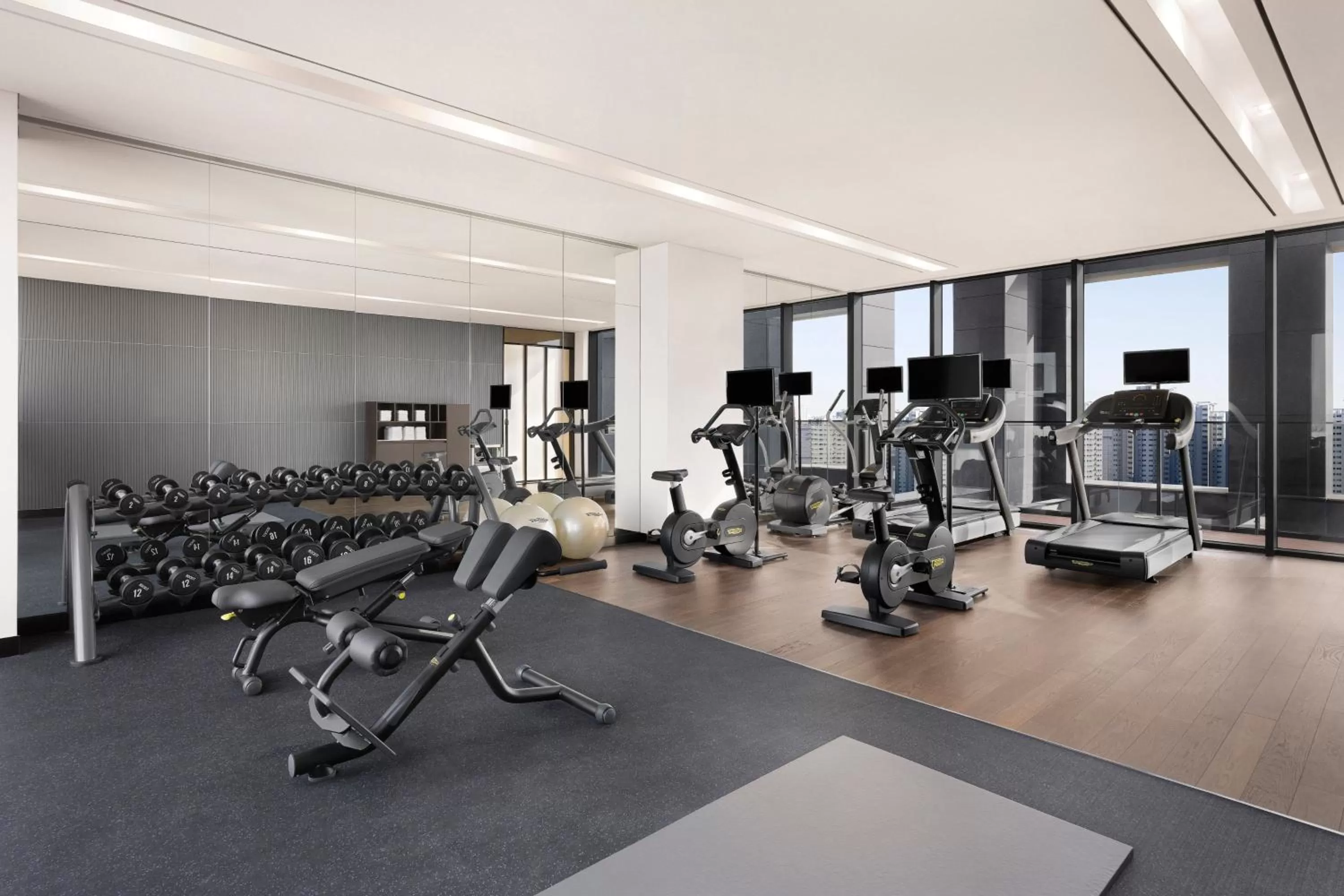Fitness centre/facilities in Four Points by Sheraton Suwon