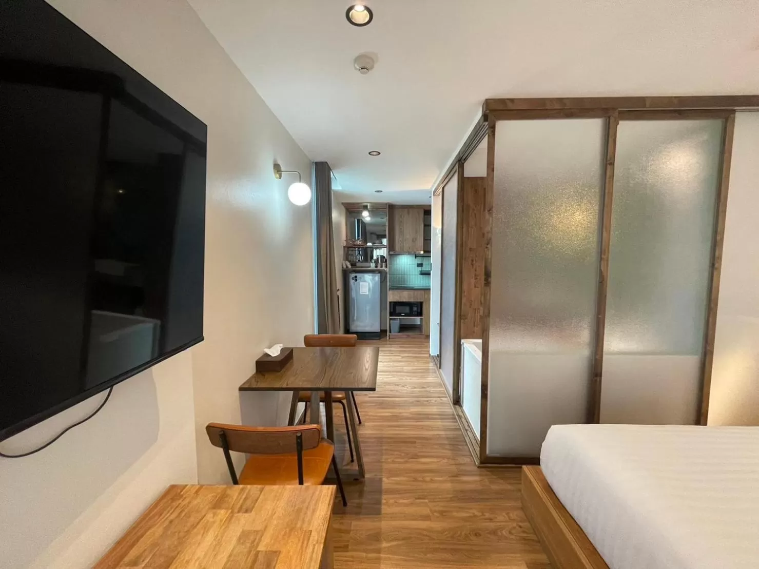 Bedroom, Bed in karaarom hotel