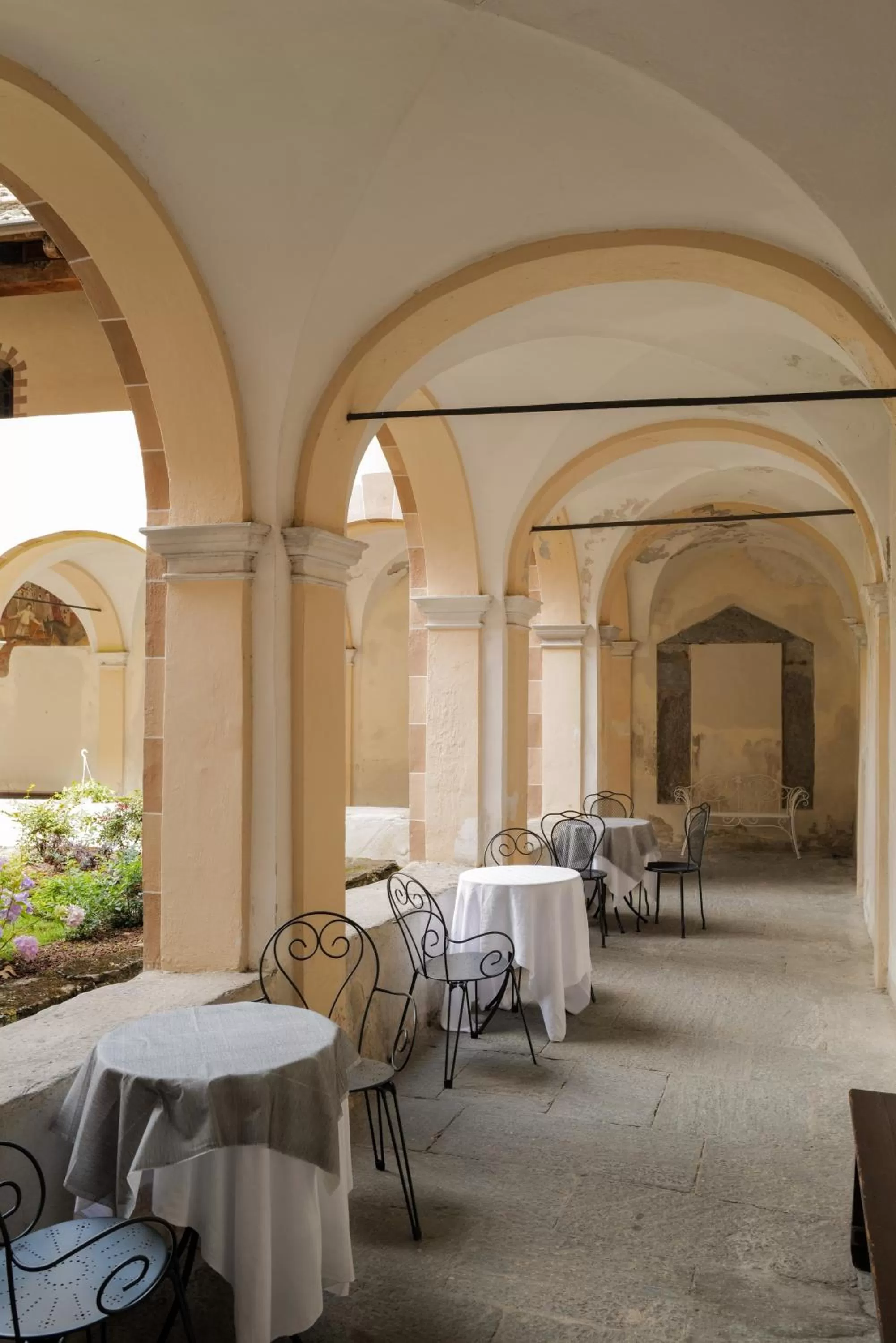 Inner courtyard view in Convento Boutique Hotel