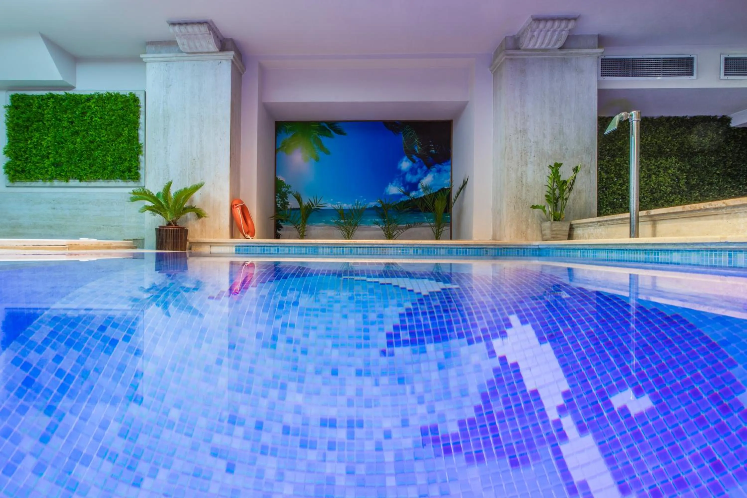 Hot Tub in Egnatia Palace Hotel & Spa