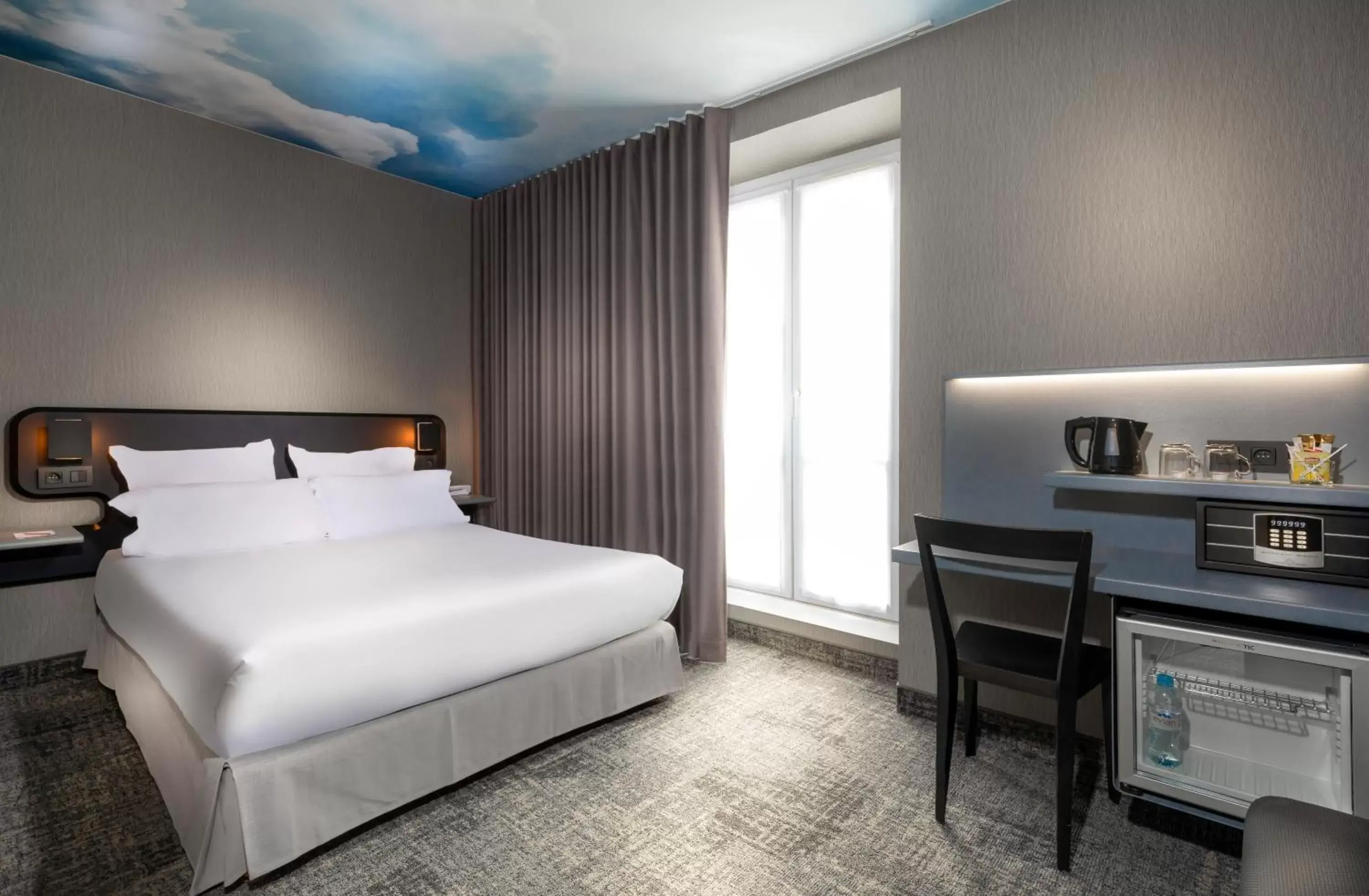 Privilege Double Room in Libertel Montmartre Opéra Privilege Double Room in Libertel Montmartre Opéra