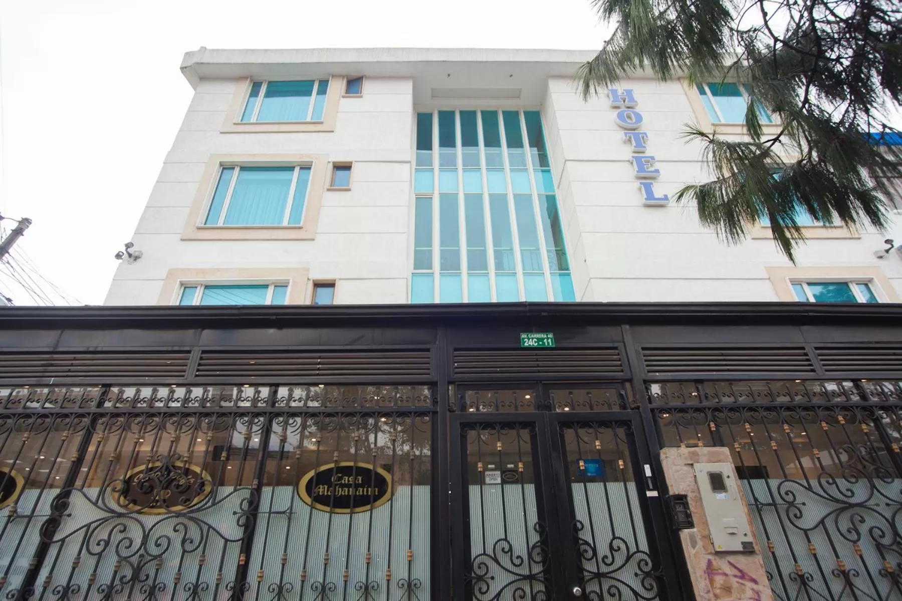 Property Building in Hotel Casa Mahanaim Colferias, Bogotá