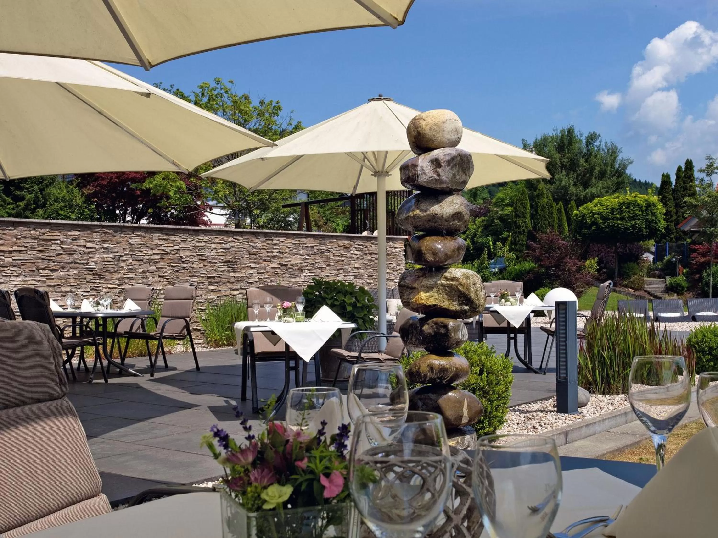 Balcony/Terrace, Restaurant/Places to Eat in Gasthaus Linde