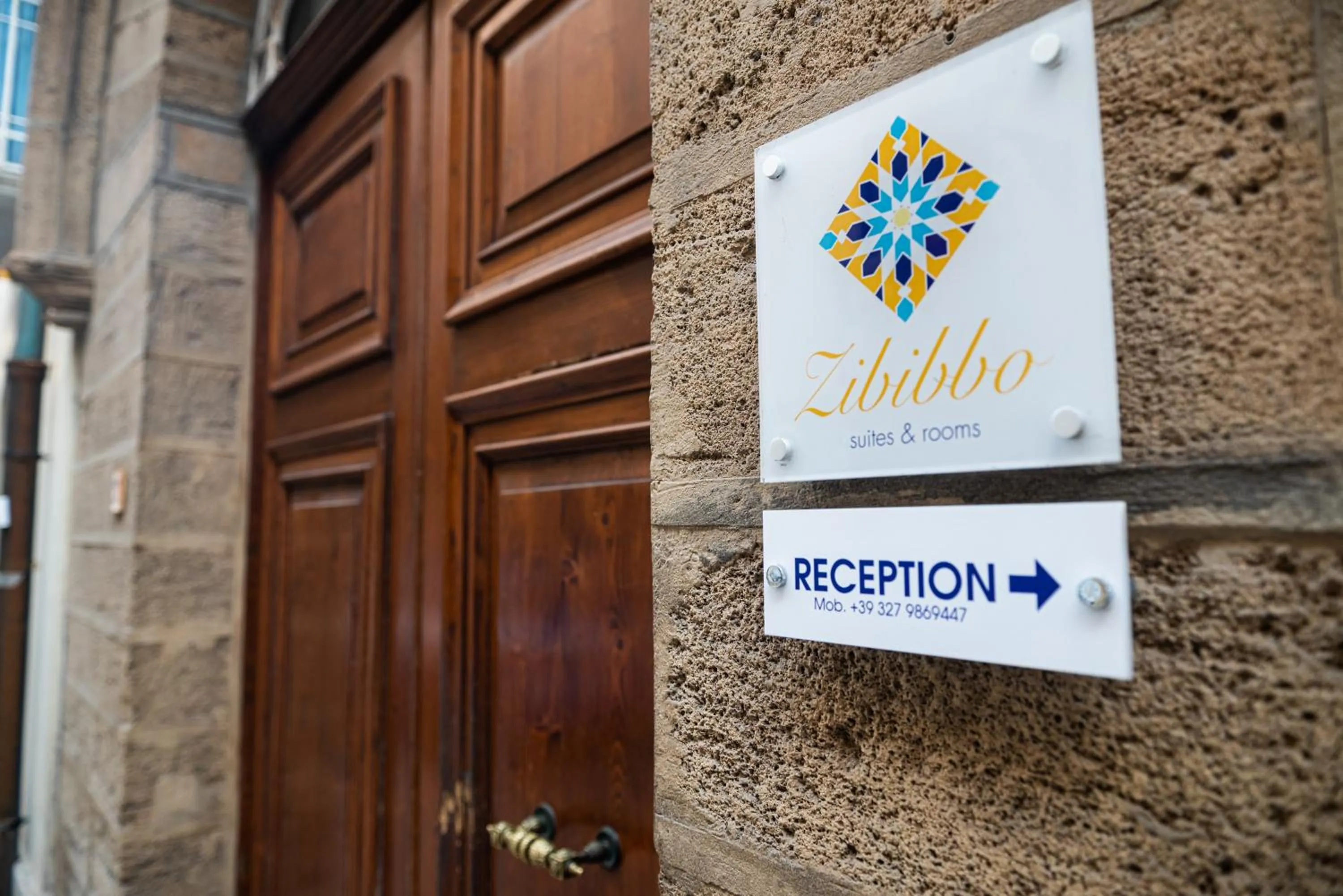 Facade/entrance in ZIBIBBO SUITES & ROOMS - Aparthotel in Centro Storico a Trapani