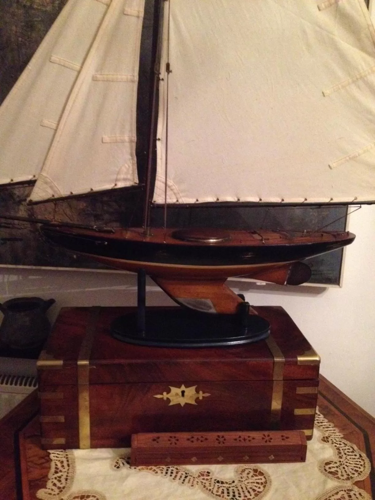 Decorative detail, Property Logo/Sign in B&B Portobello